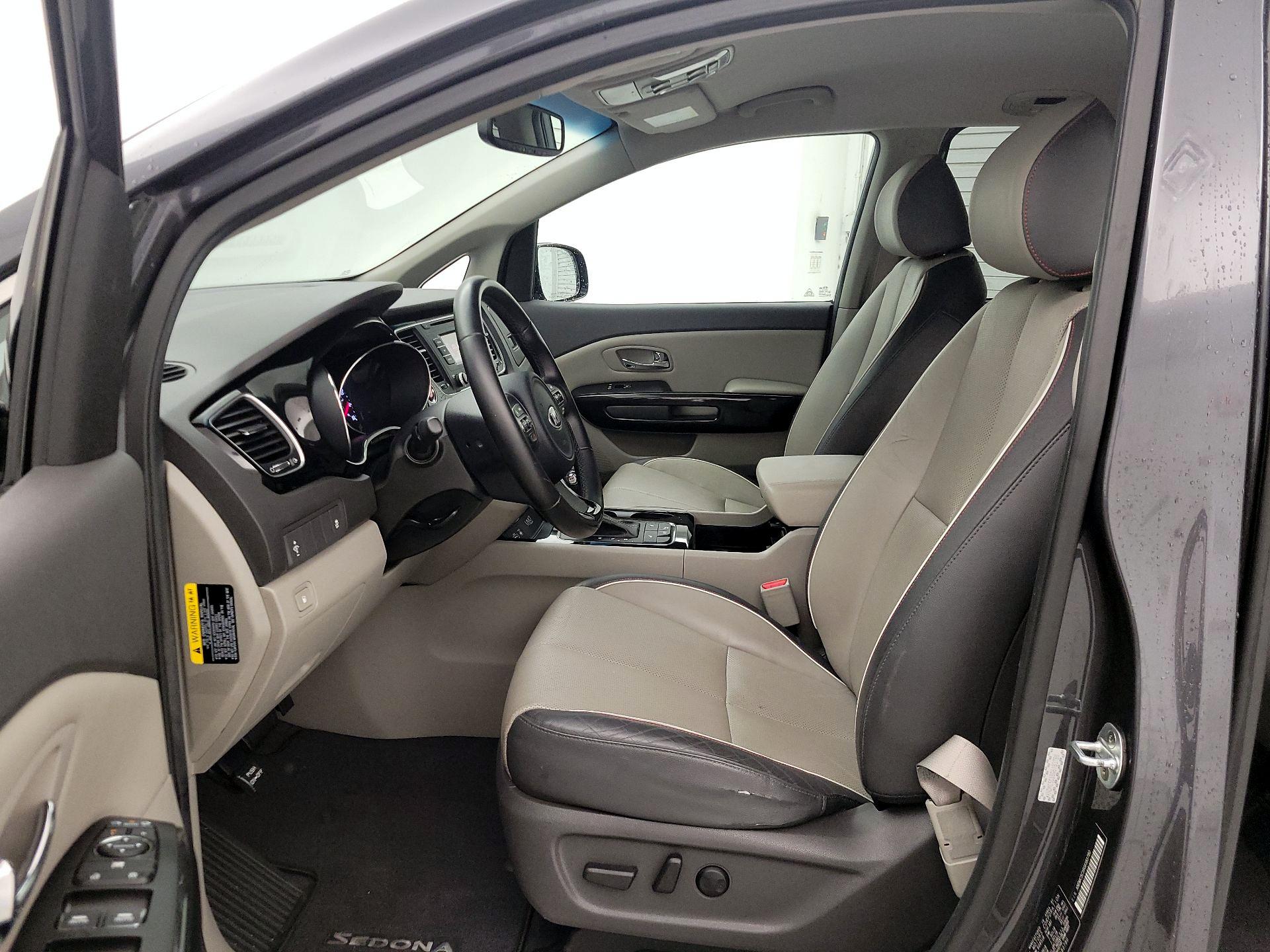 Thumbnail: 2016 Kia Sedona - 11