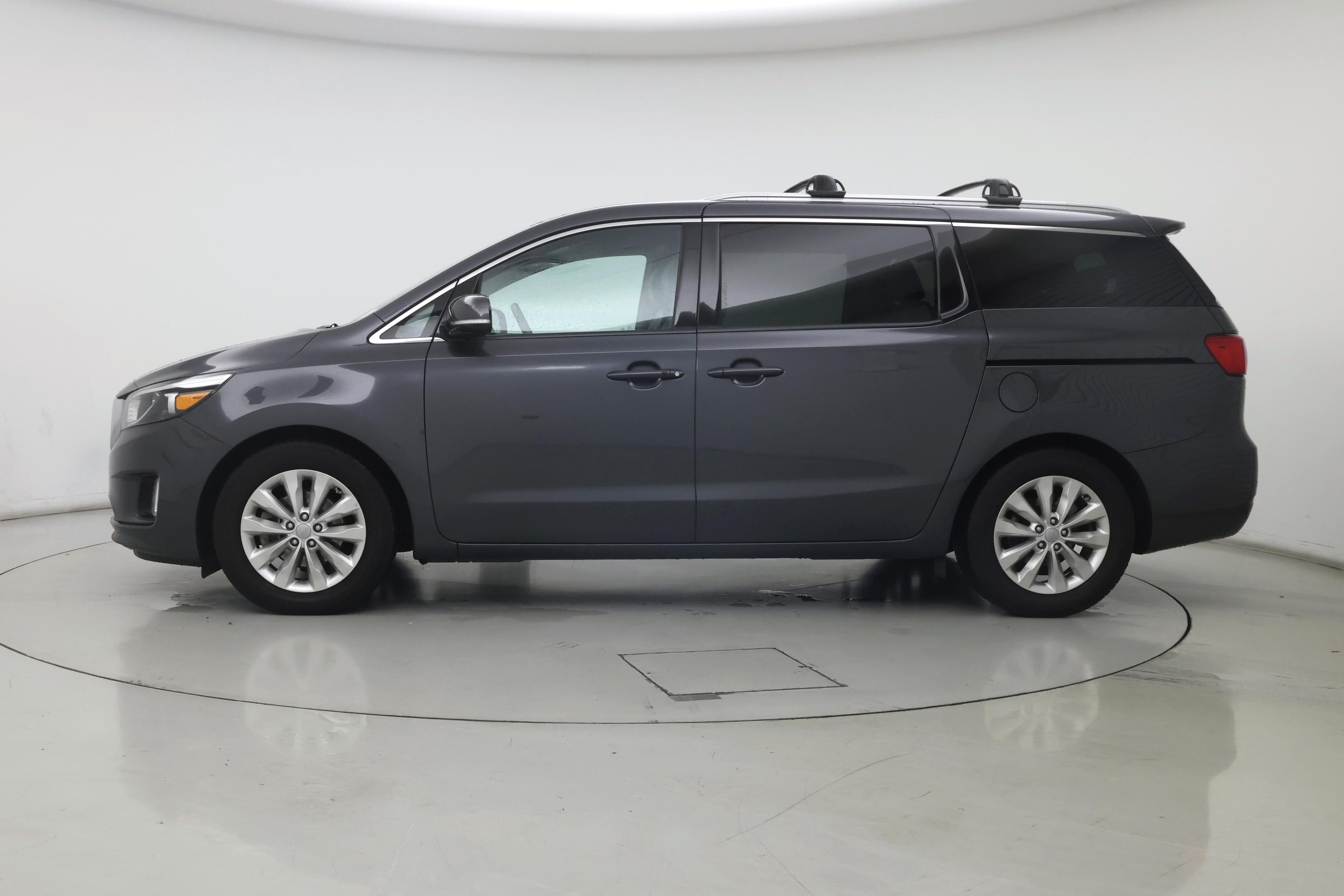 Thumbnail: 2016 Kia Sedona - 3