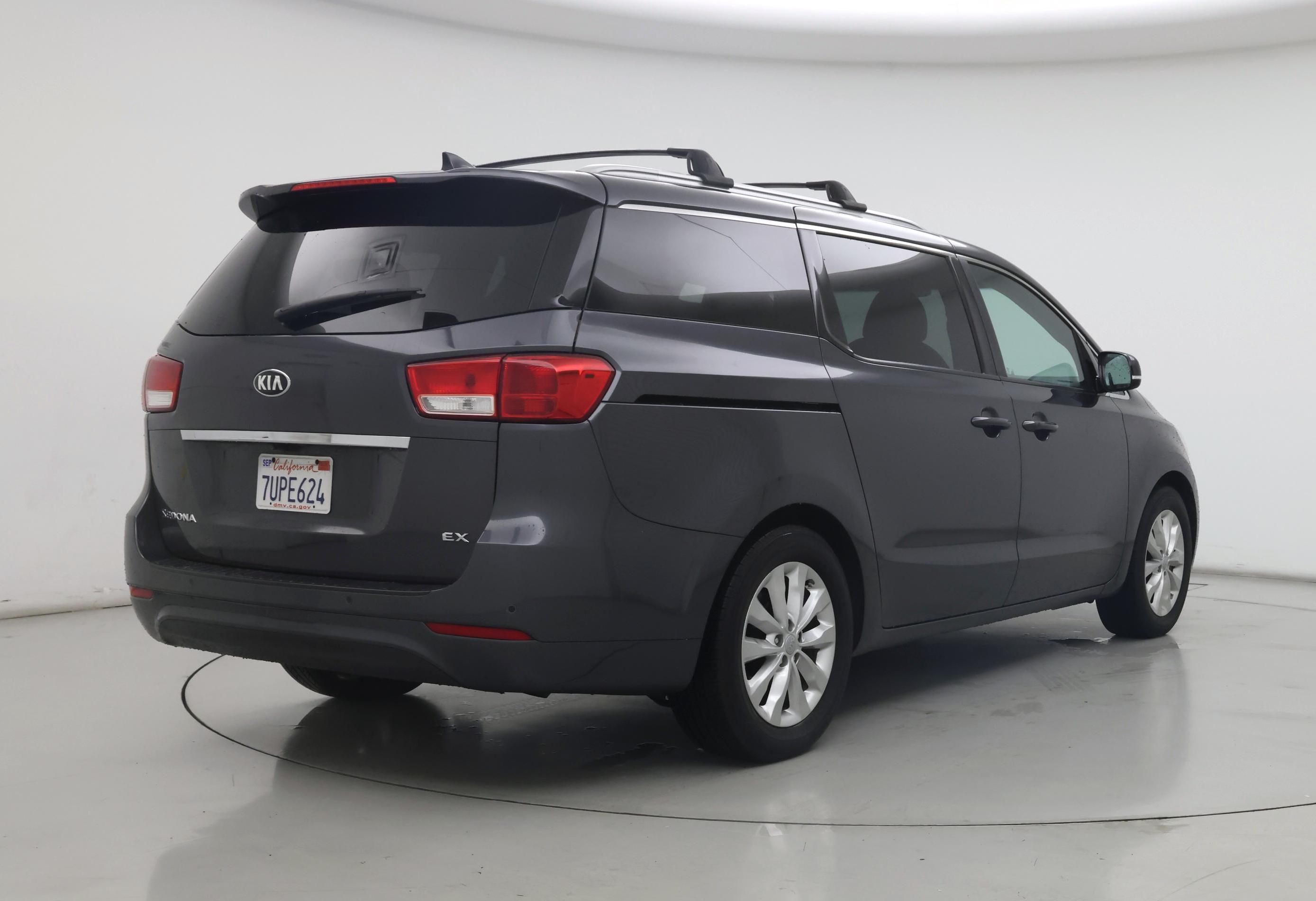 Thumbnail: 2016 Kia Sedona - 8