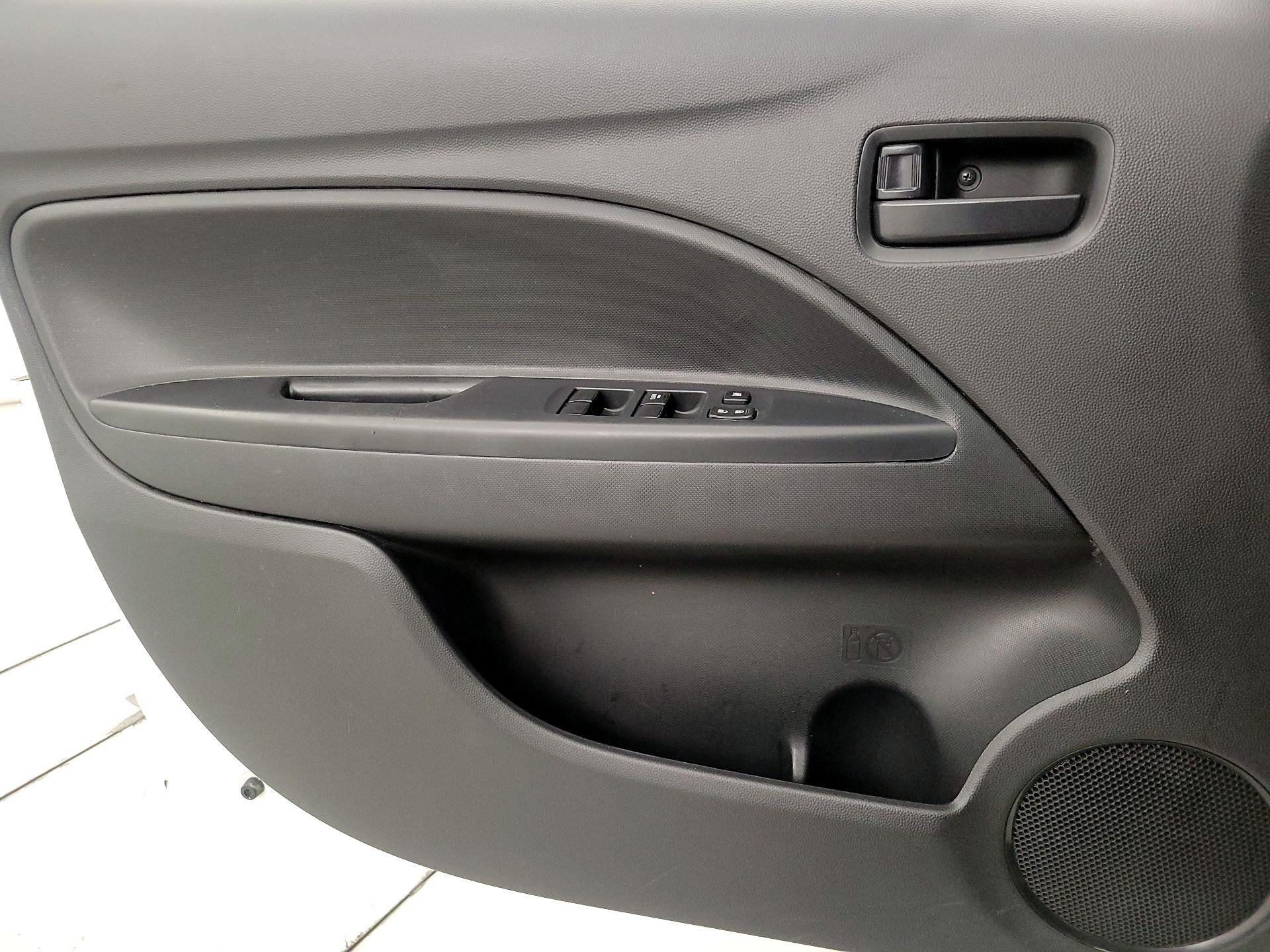 Thumbnail: 2019 Mitsubishi Mirage G4 - 12