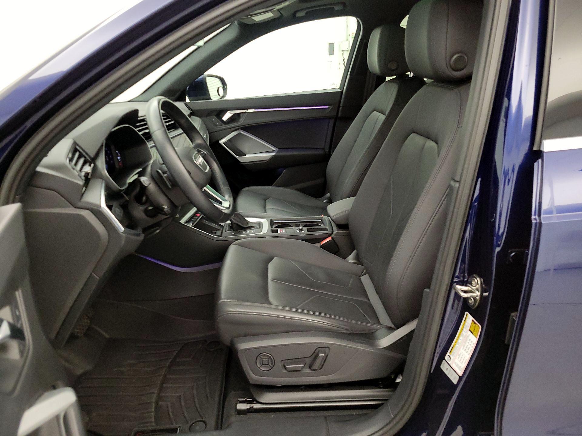 Thumbnail: 2021 Audi Q3 - 11