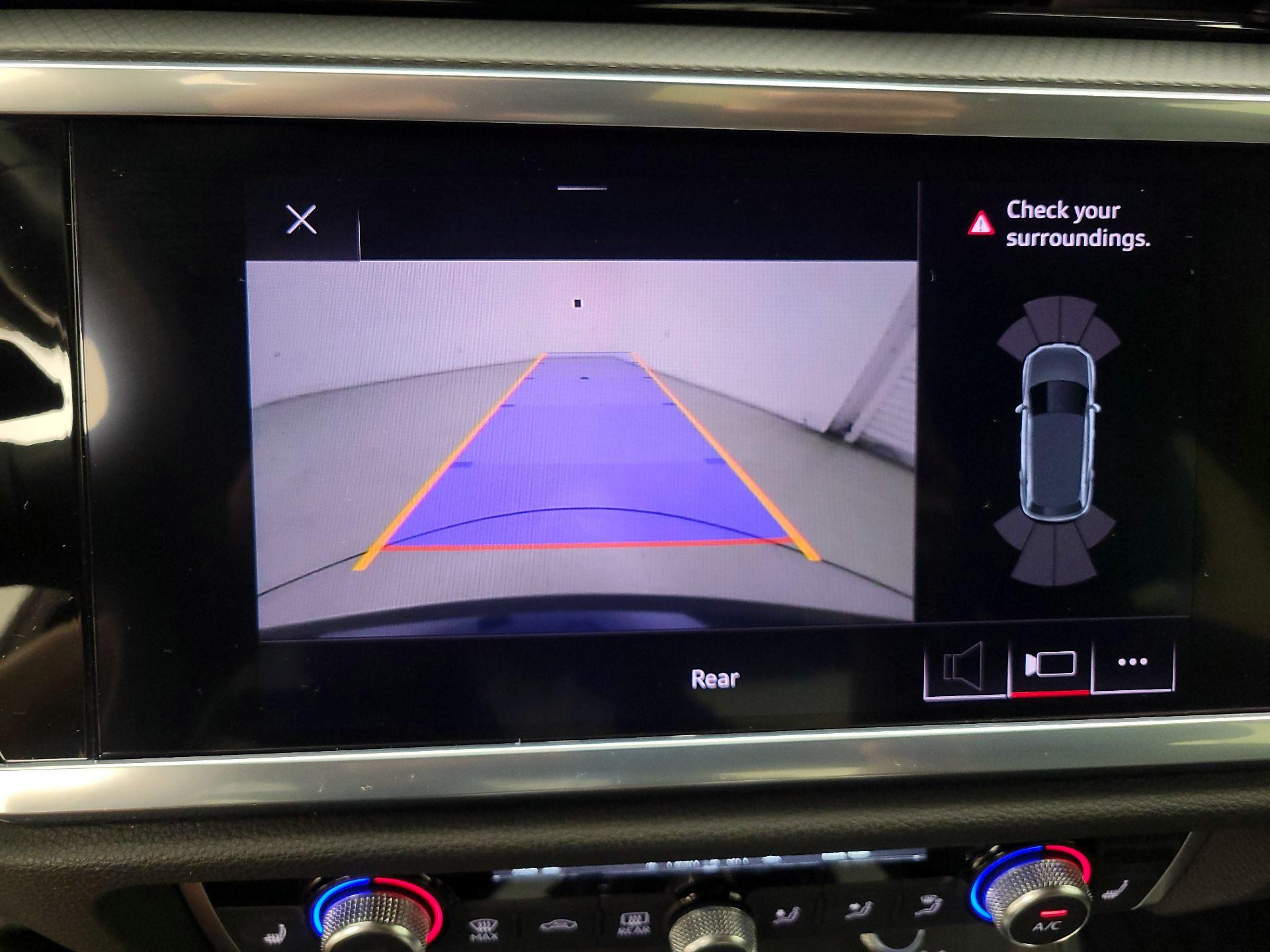 Thumbnail: 2021 Audi Q3 - 14