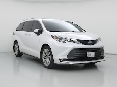 2023 Toyota Sienna Hybrid Platinum