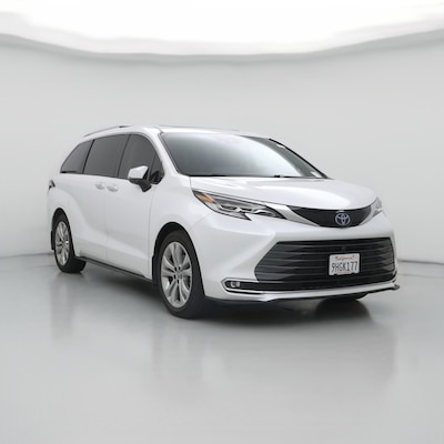 2023 Toyota Sienna Hybrid Platinum