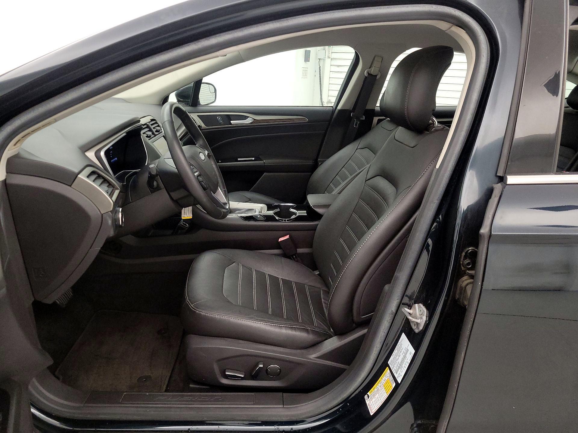 Thumbnail: 2014 Ford Fusion - 11