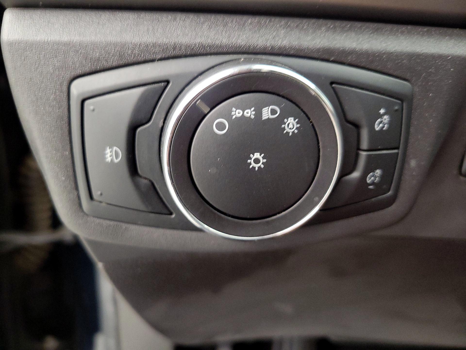 Thumbnail: 2014 Ford Fusion - 13