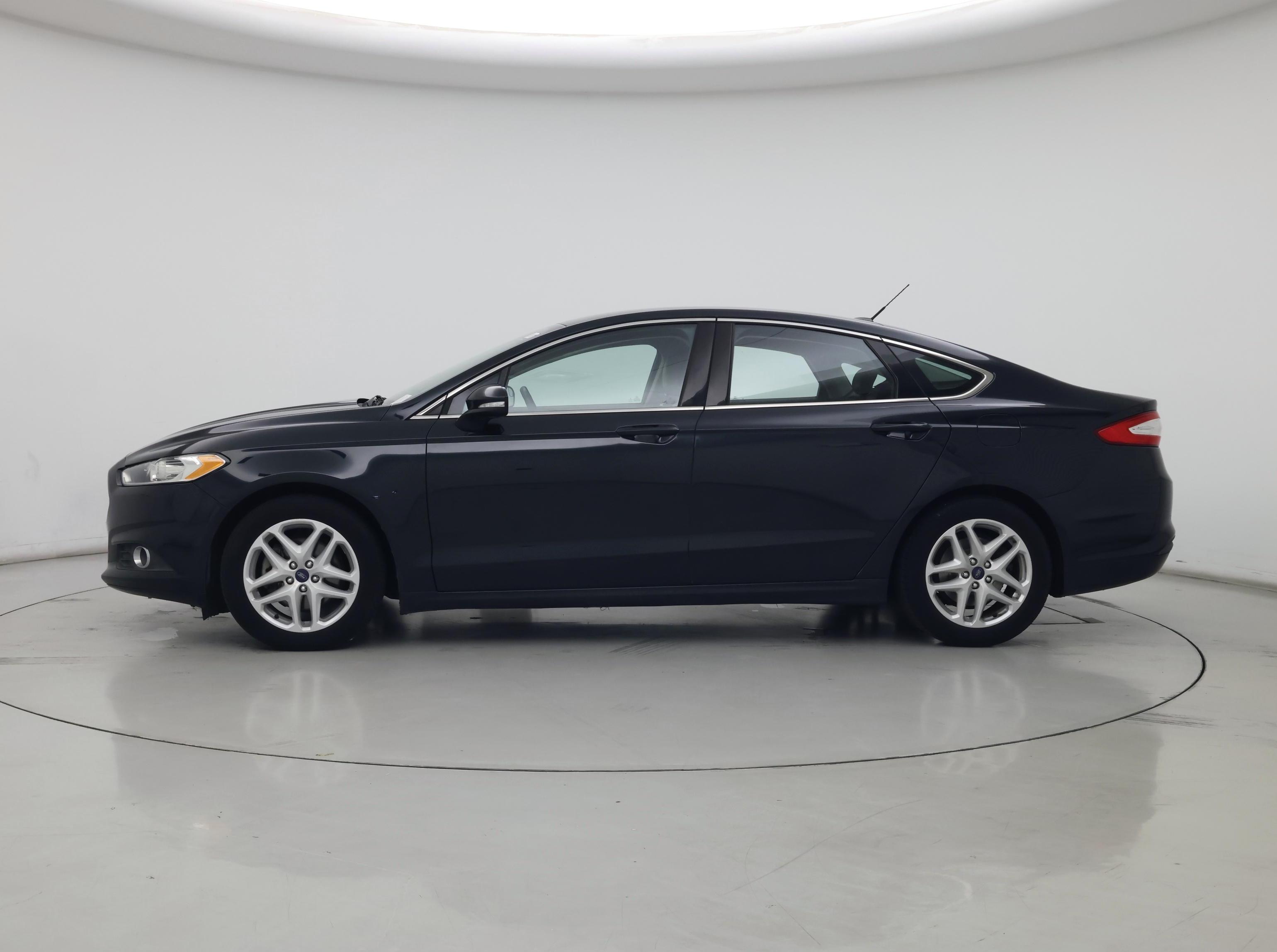 Thumbnail: 2014 Ford Fusion - 3