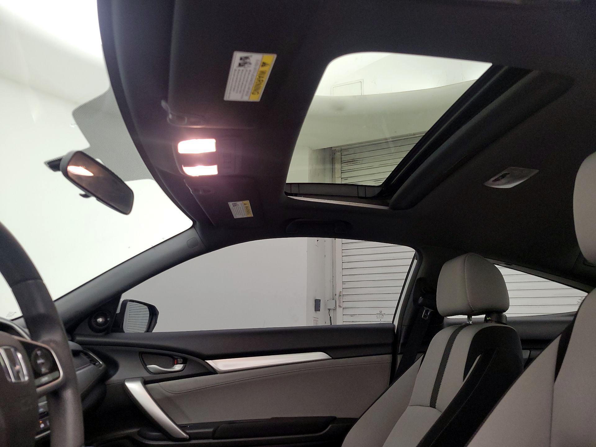 Thumbnail: 2016 Honda Civic - 19