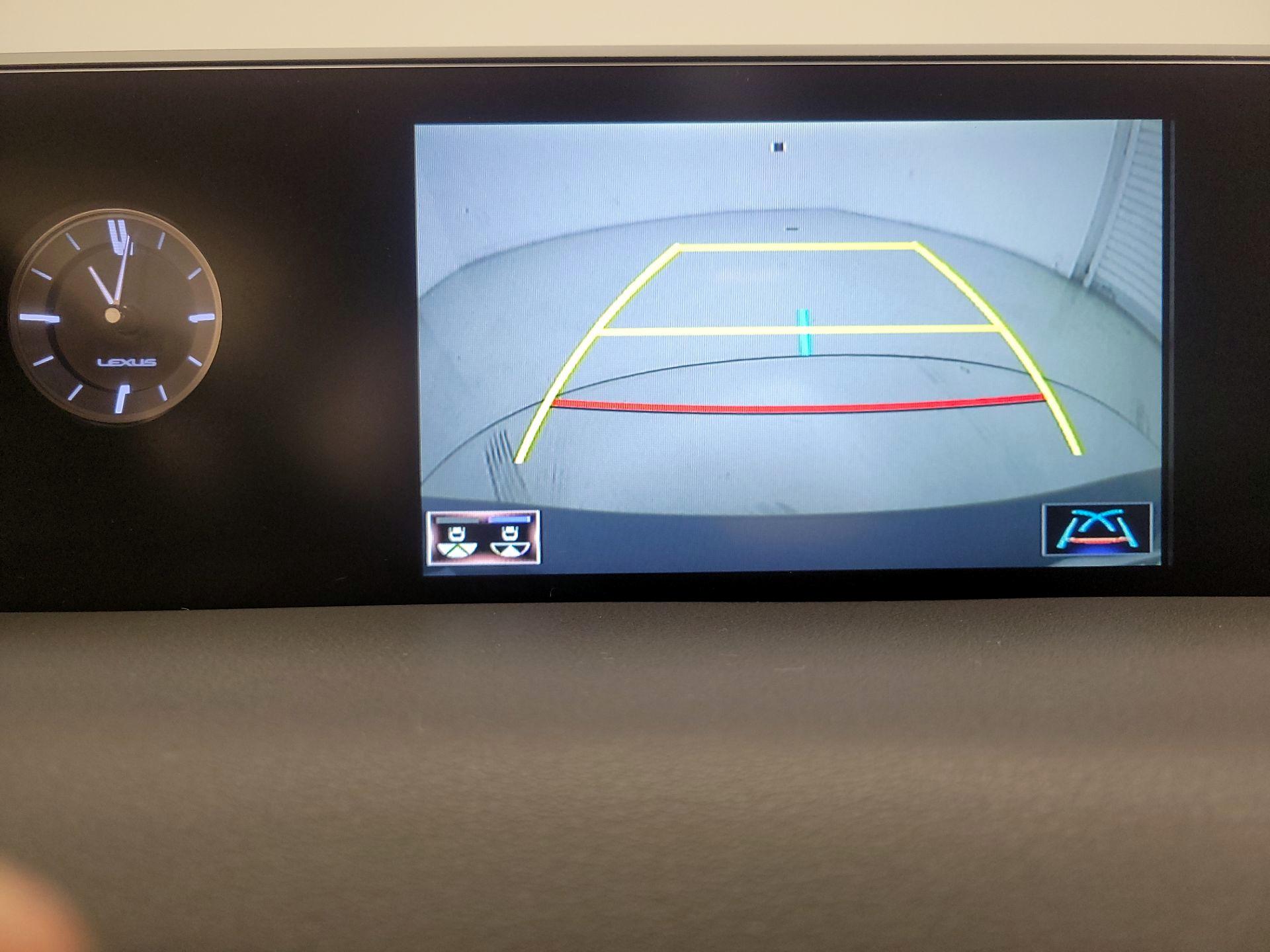 Thumbnail: 2022 Lexus UX - 14