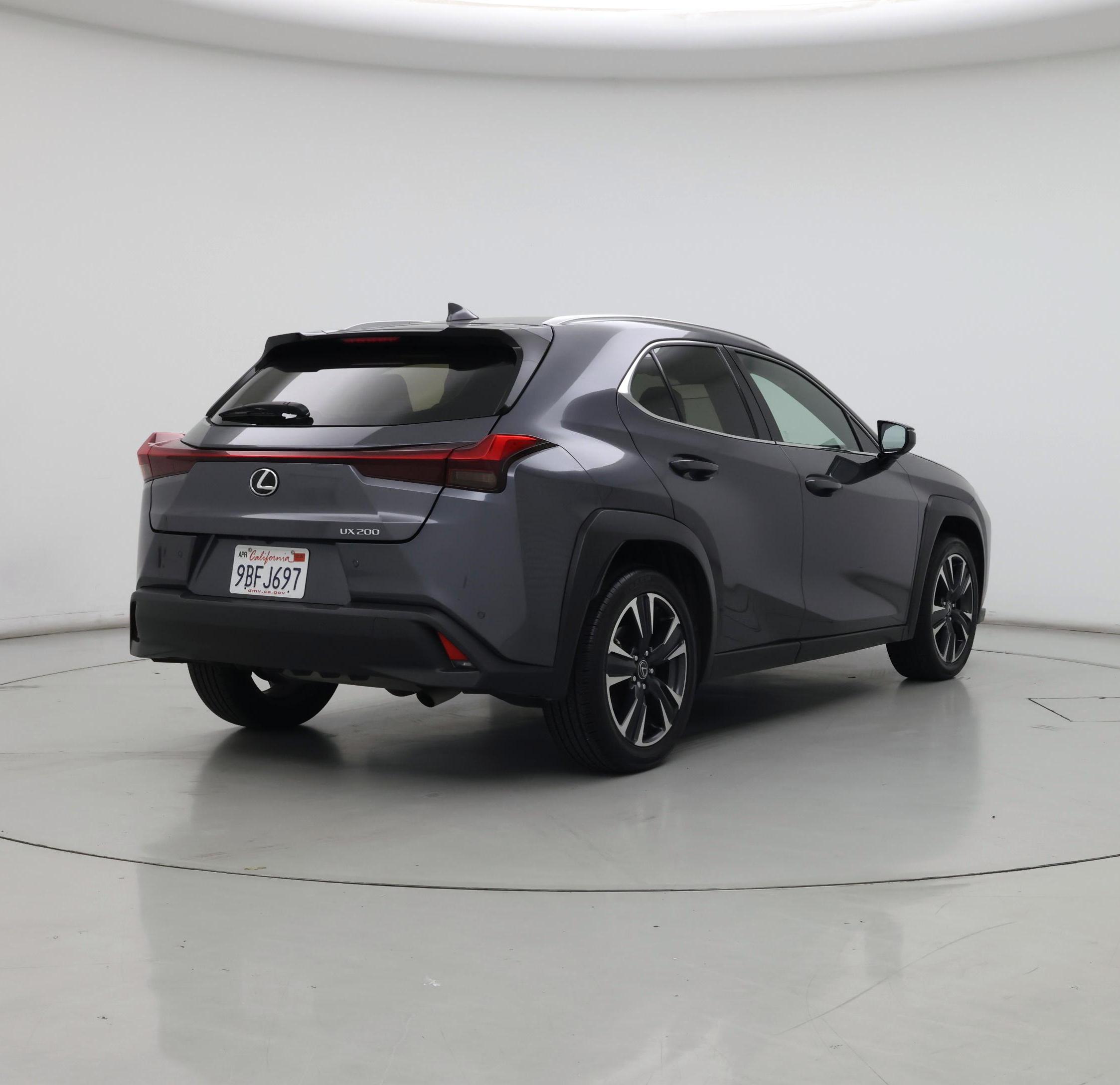 Thumbnail: 2022 Lexus UX - 8