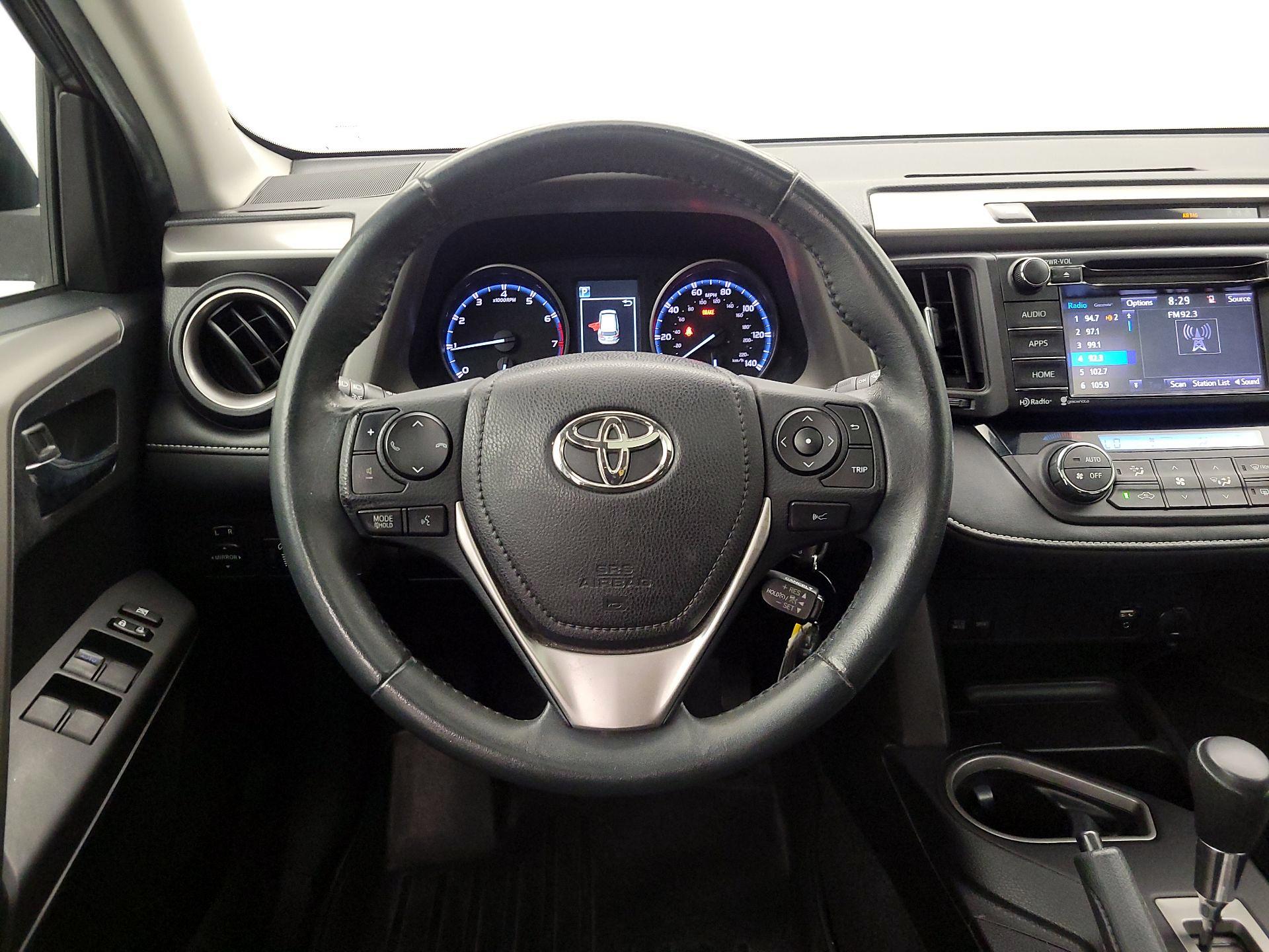 Thumbnail: 2017 Toyota RAV4 - 10
