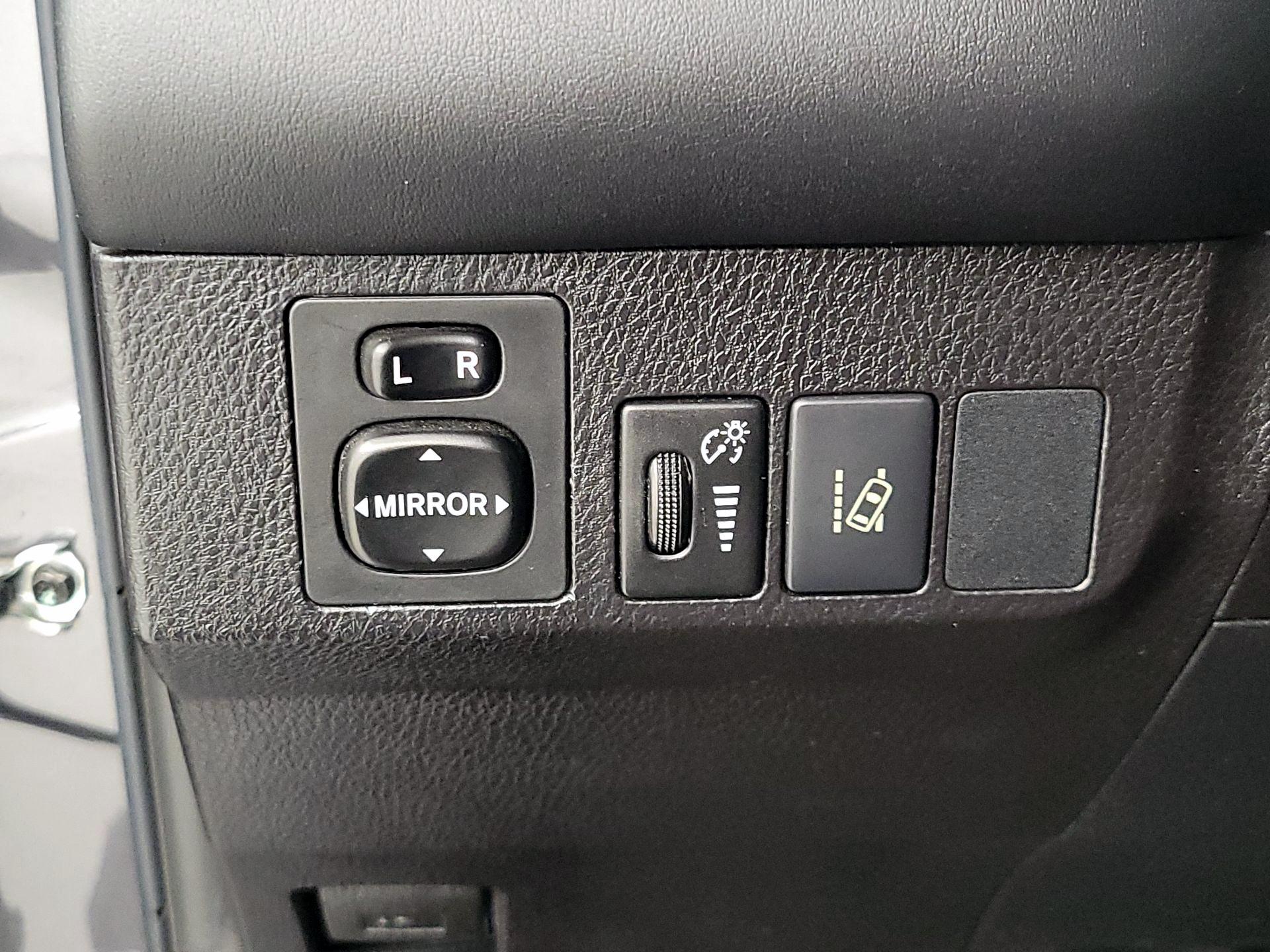 Thumbnail: 2017 Toyota RAV4 - 13