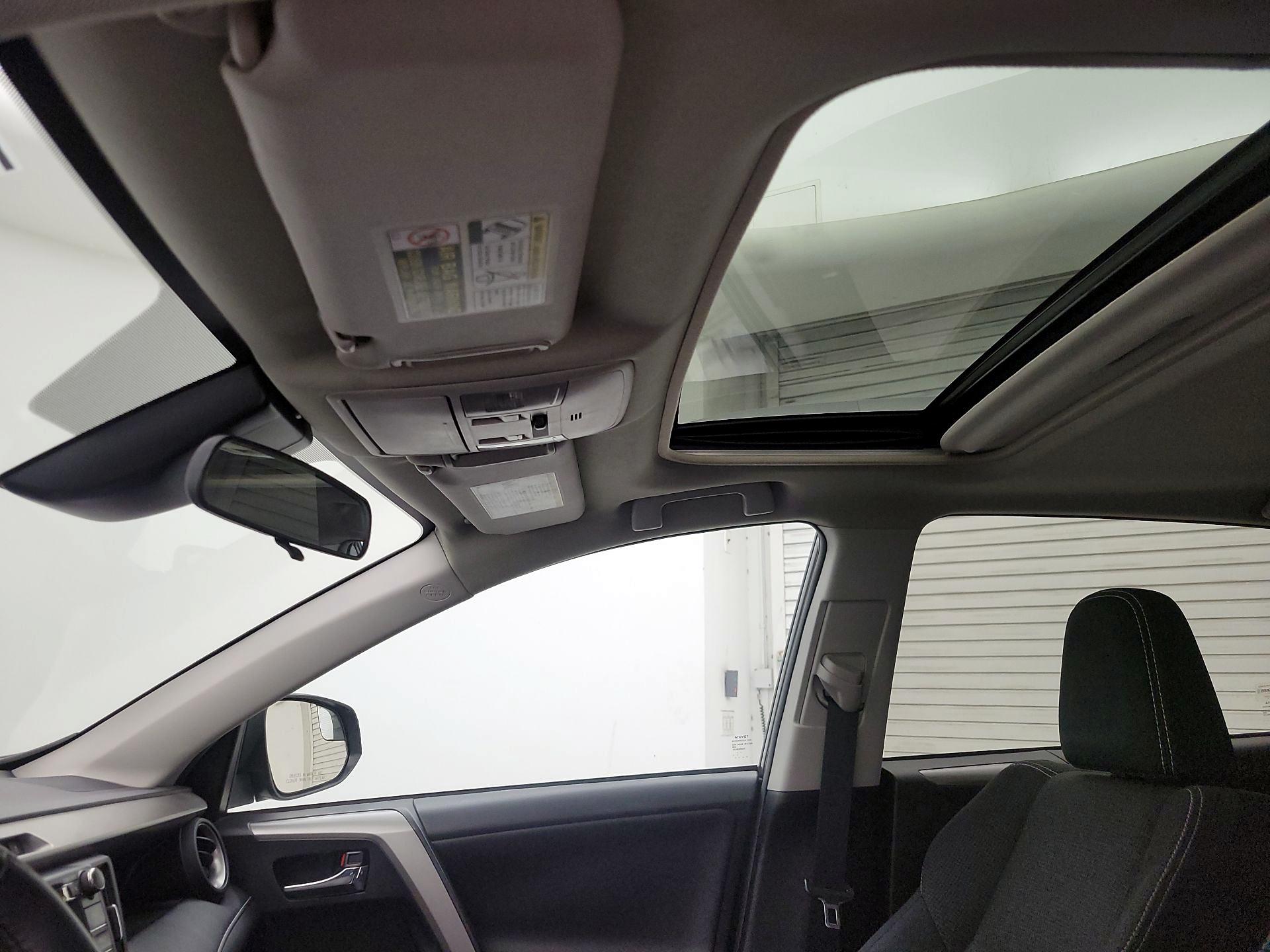 Thumbnail: 2017 Toyota RAV4 - 19