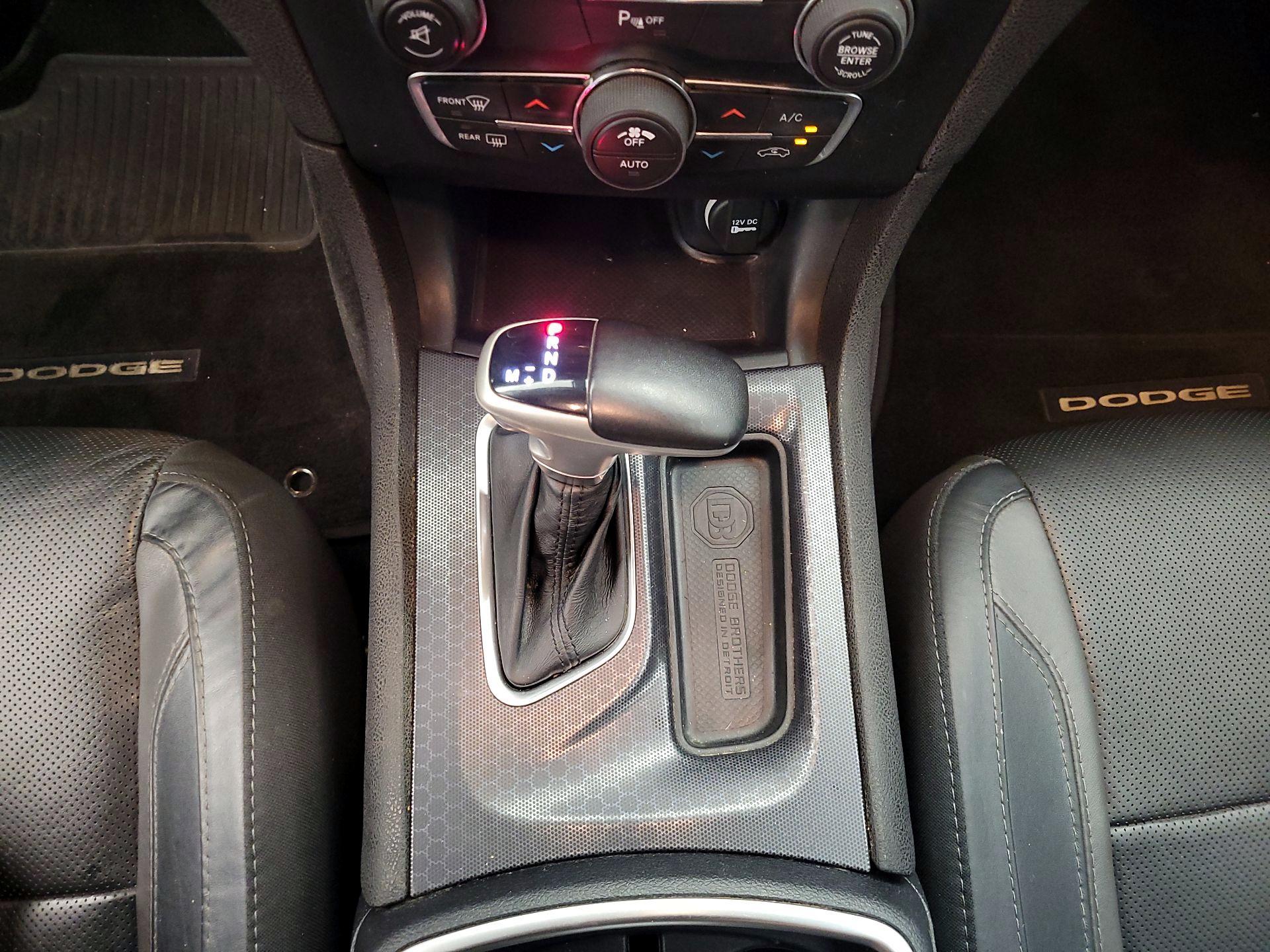 Thumbnail: 2016 Dodge Charger - 17