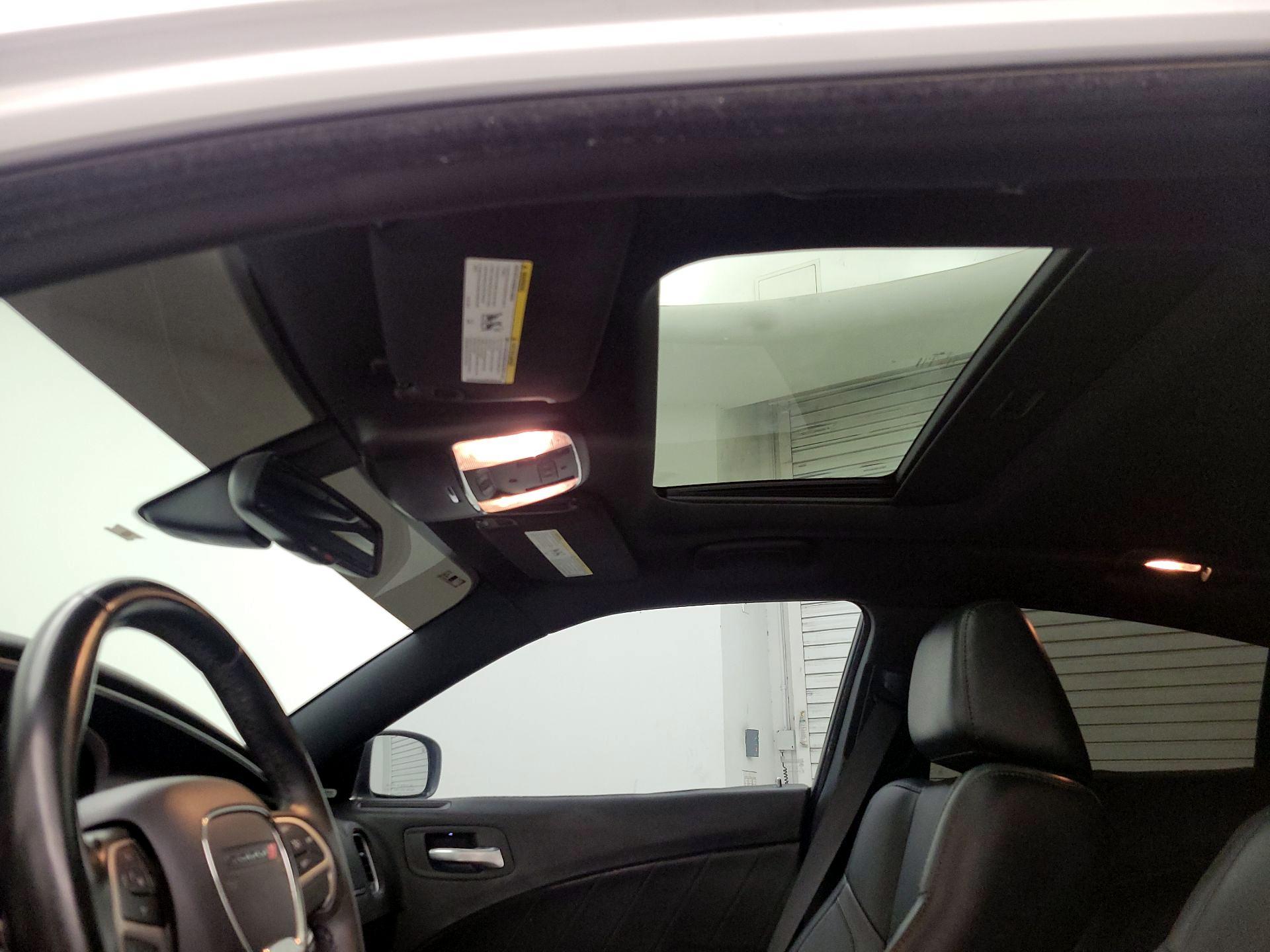 Thumbnail: 2016 Dodge Charger - 18