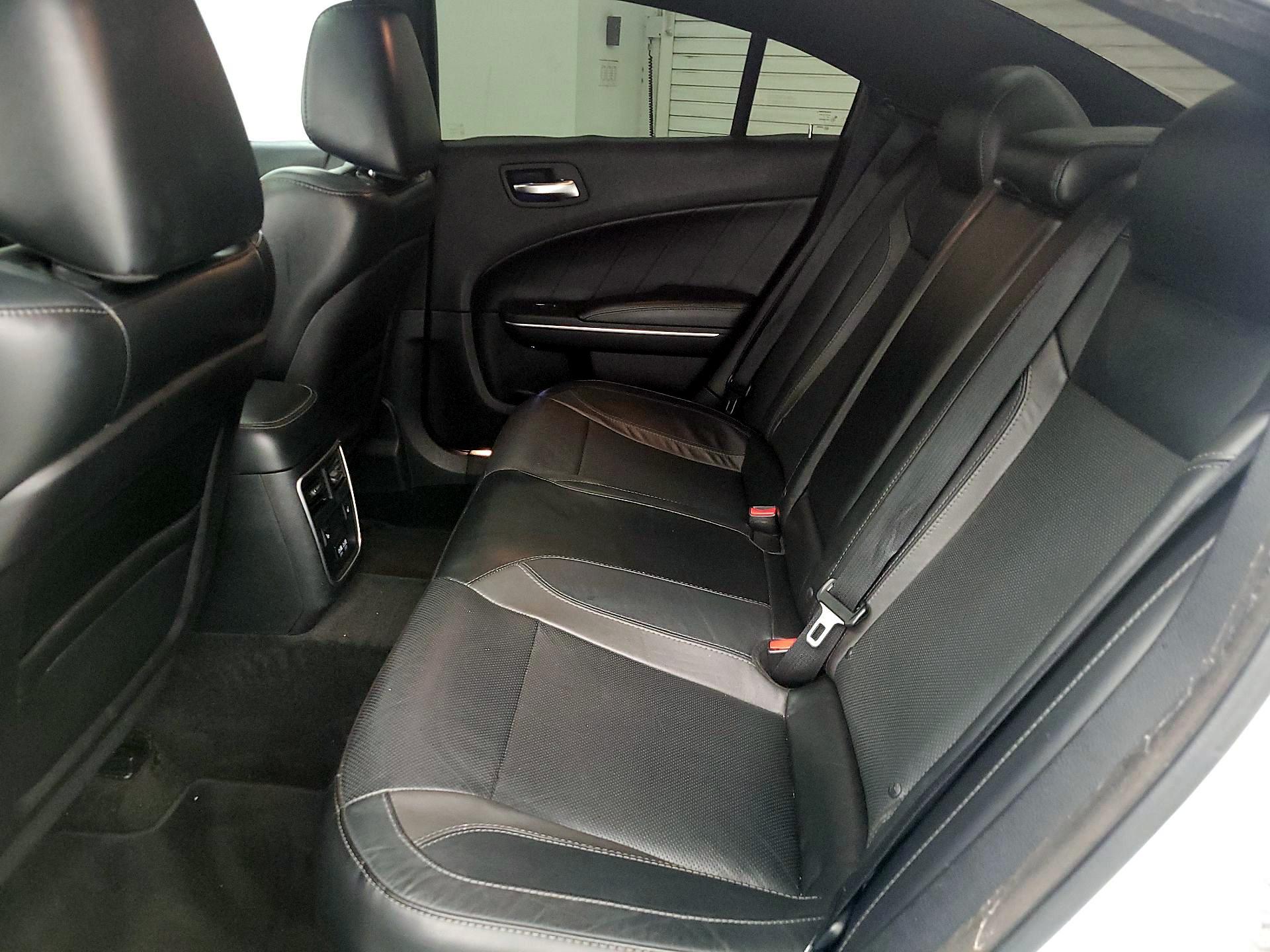 Thumbnail: 2016 Dodge Charger - 19