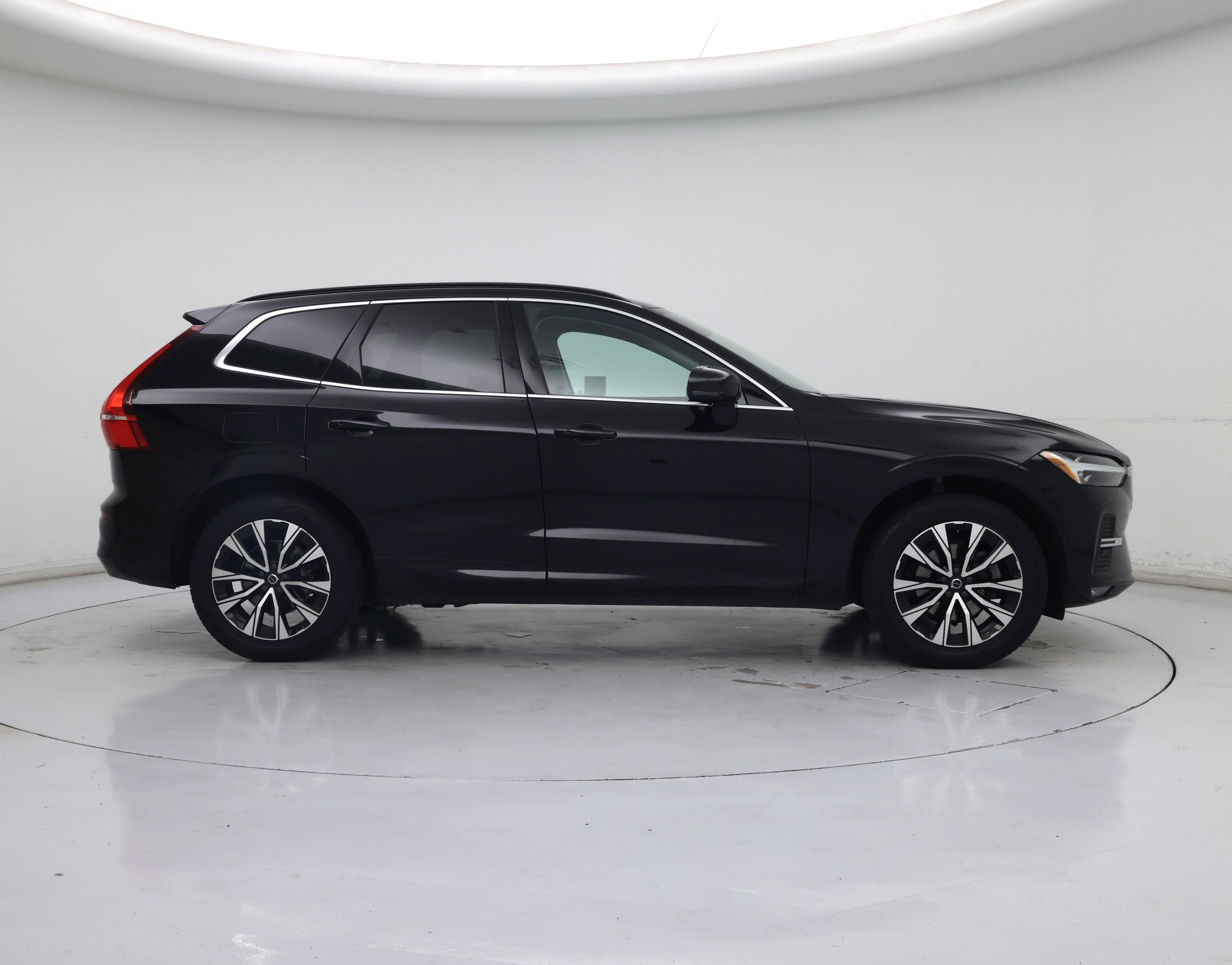 Thumbnail: 2023 Volvo XC60 - 7