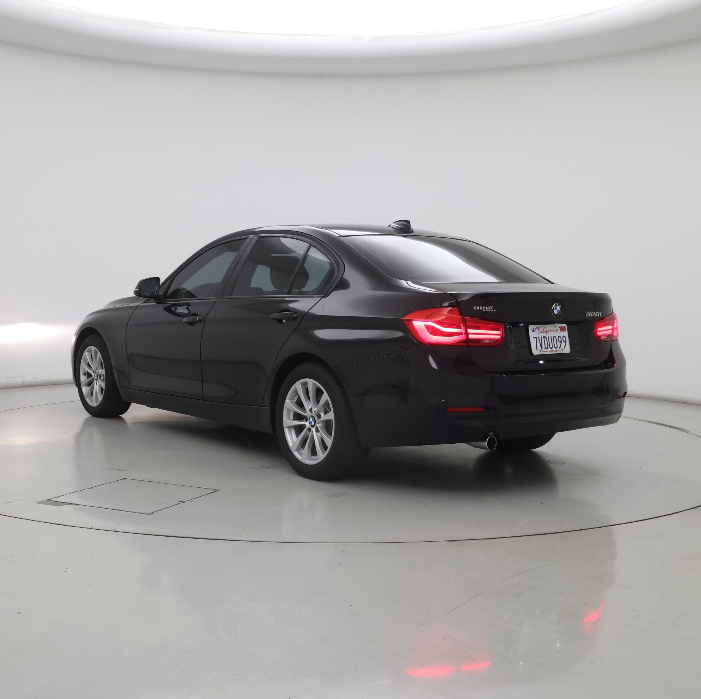 Thumbnail: 2017 BMW 3 Series - 2