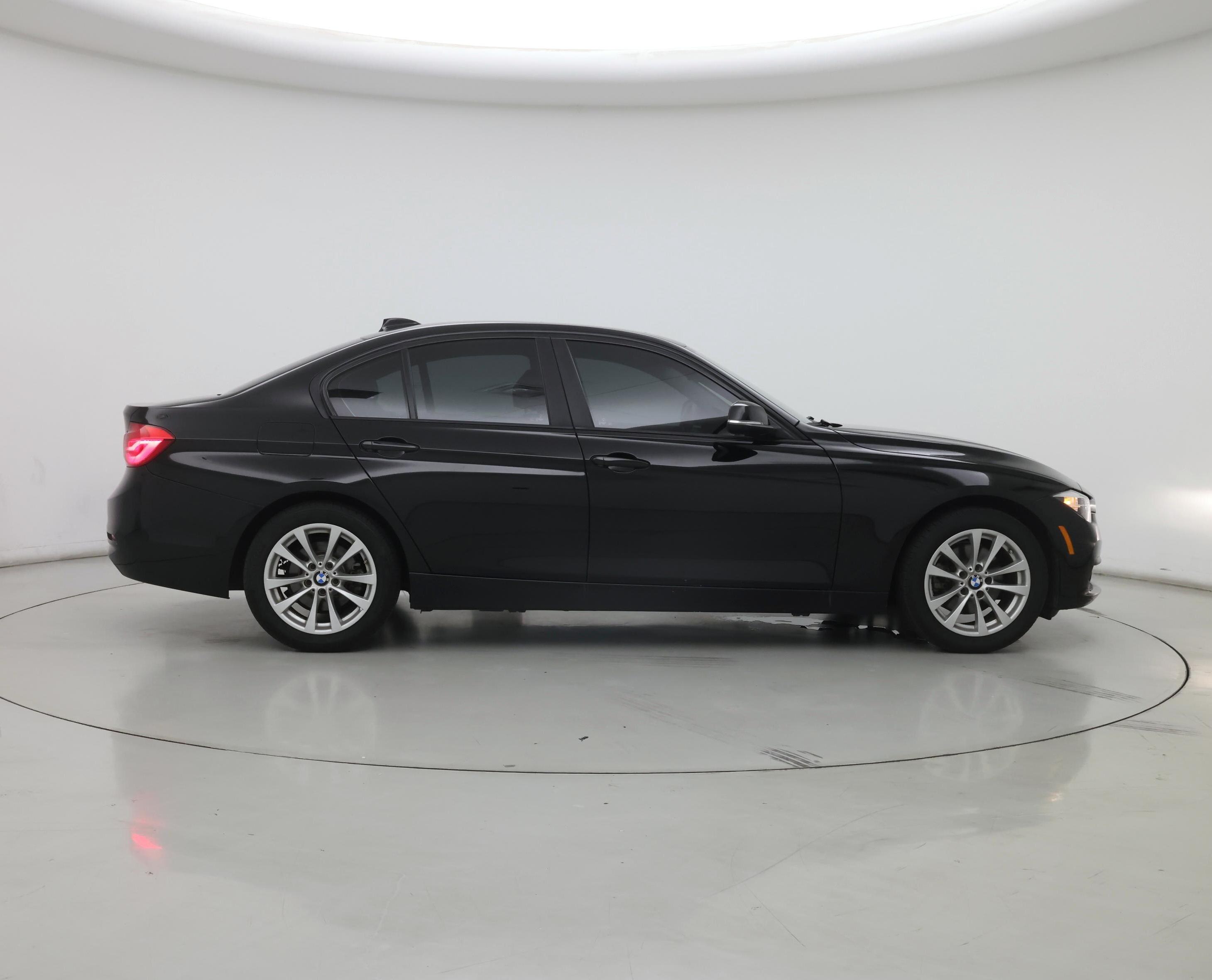 Thumbnail: 2017 BMW 3 Series - 7