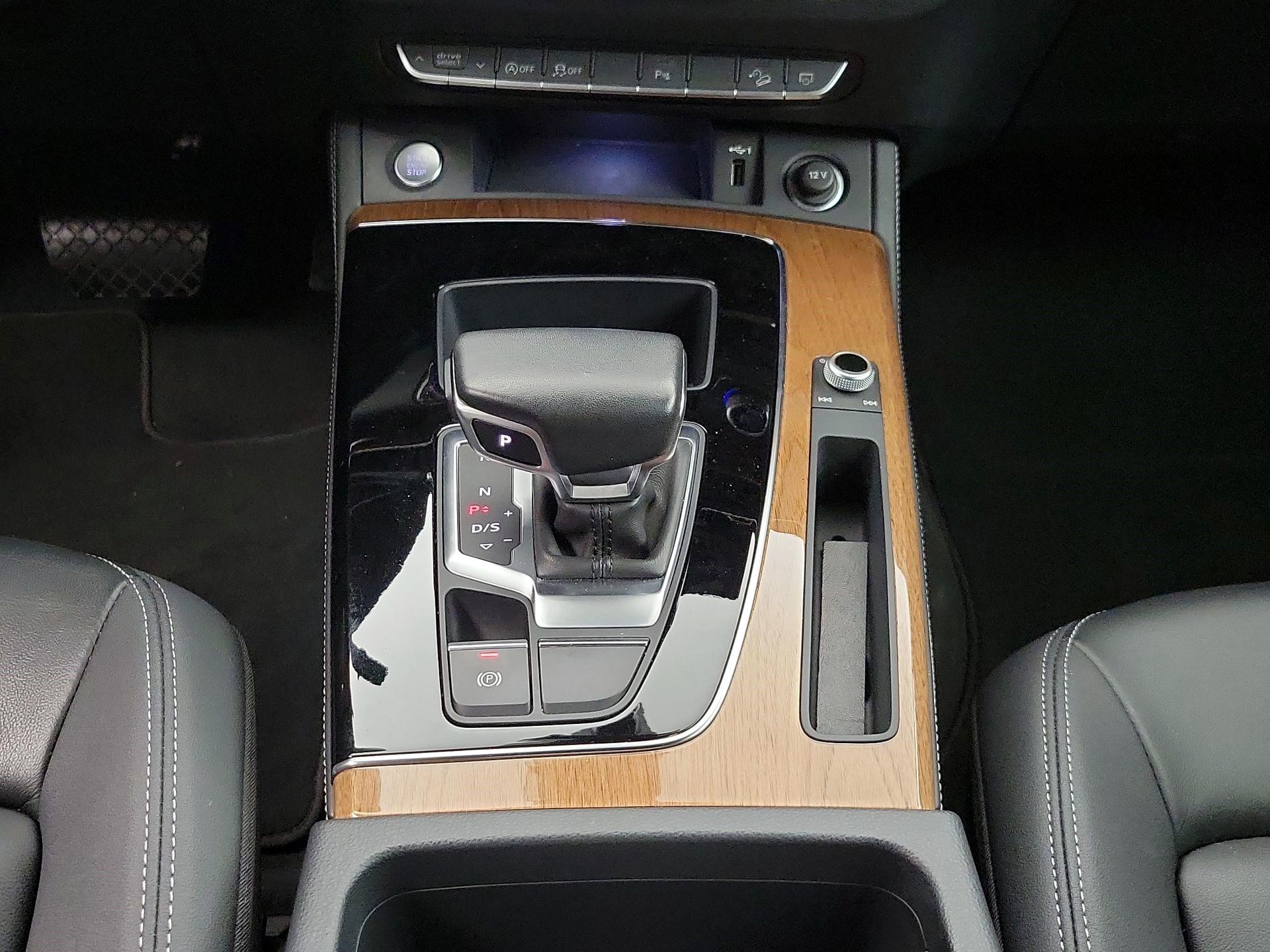 Thumbnail: 2022 Audi Q5 - 18