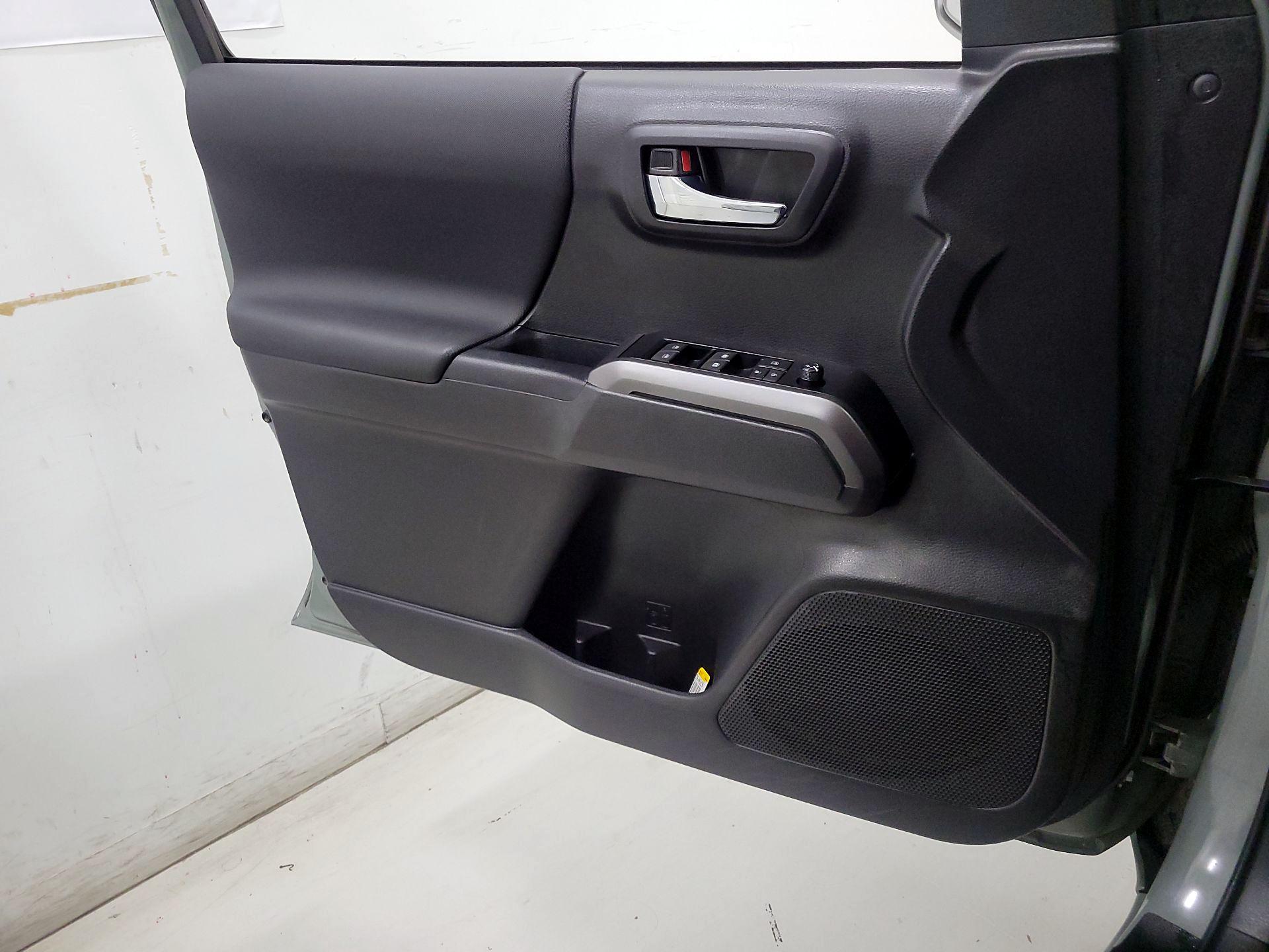 Thumbnail: 2023 Toyota Tacoma - 12