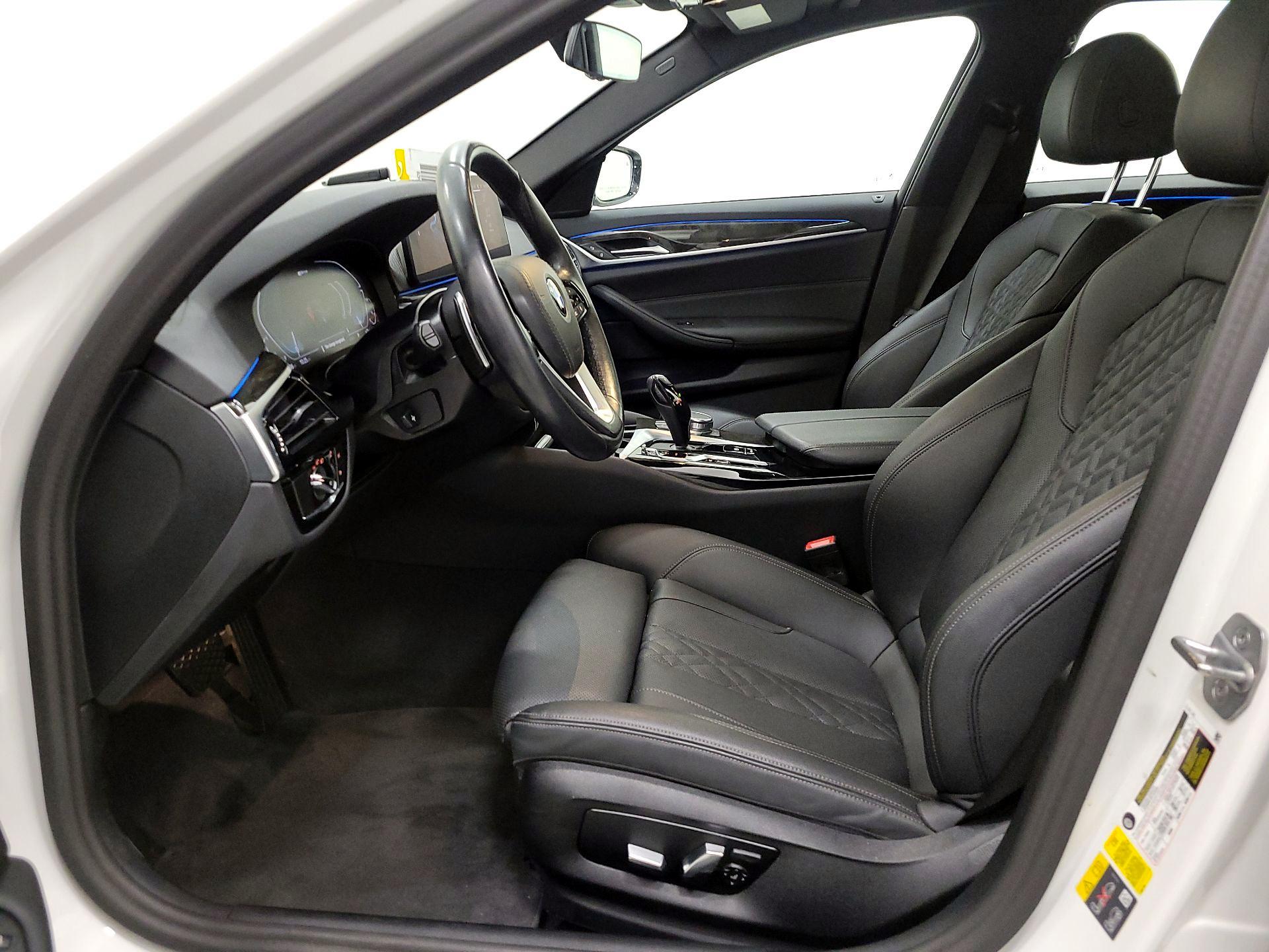 Thumbnail: 2023 BMW 5 Series - 11