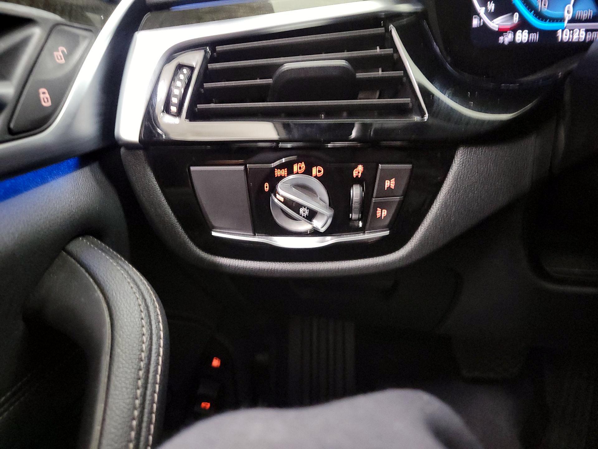 Thumbnail: 2023 BMW 5 Series - 13