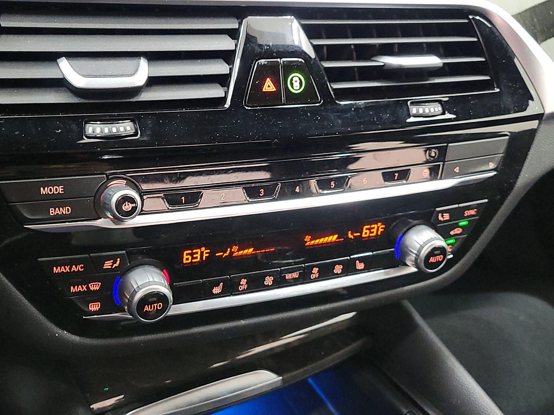 Thumbnail: 2023 BMW 5 Series - 17