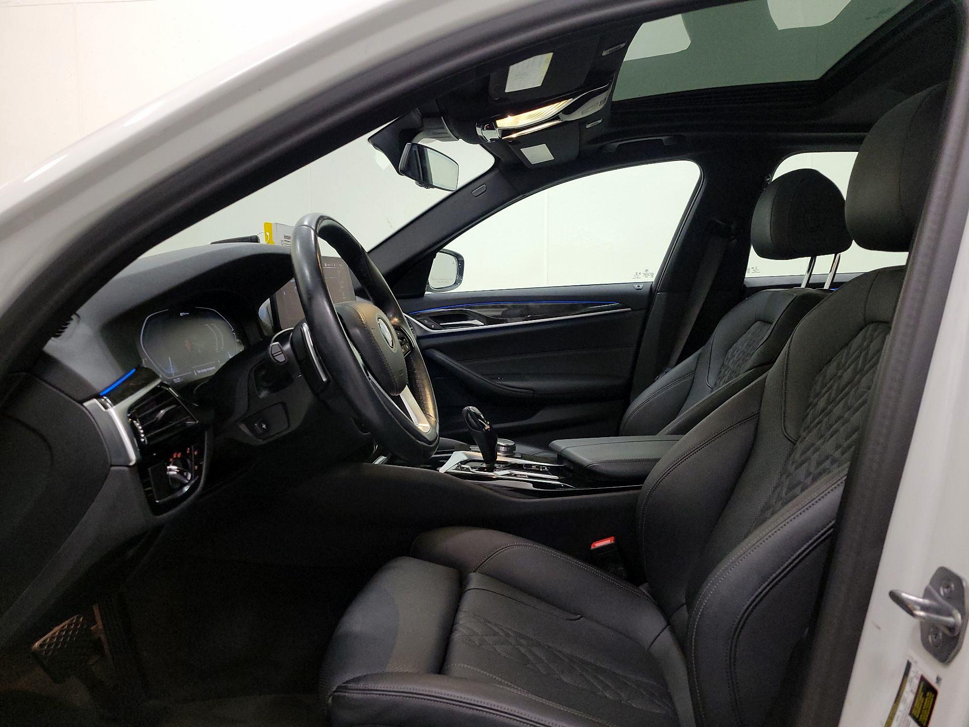 Thumbnail: 2023 BMW 5 Series - 20