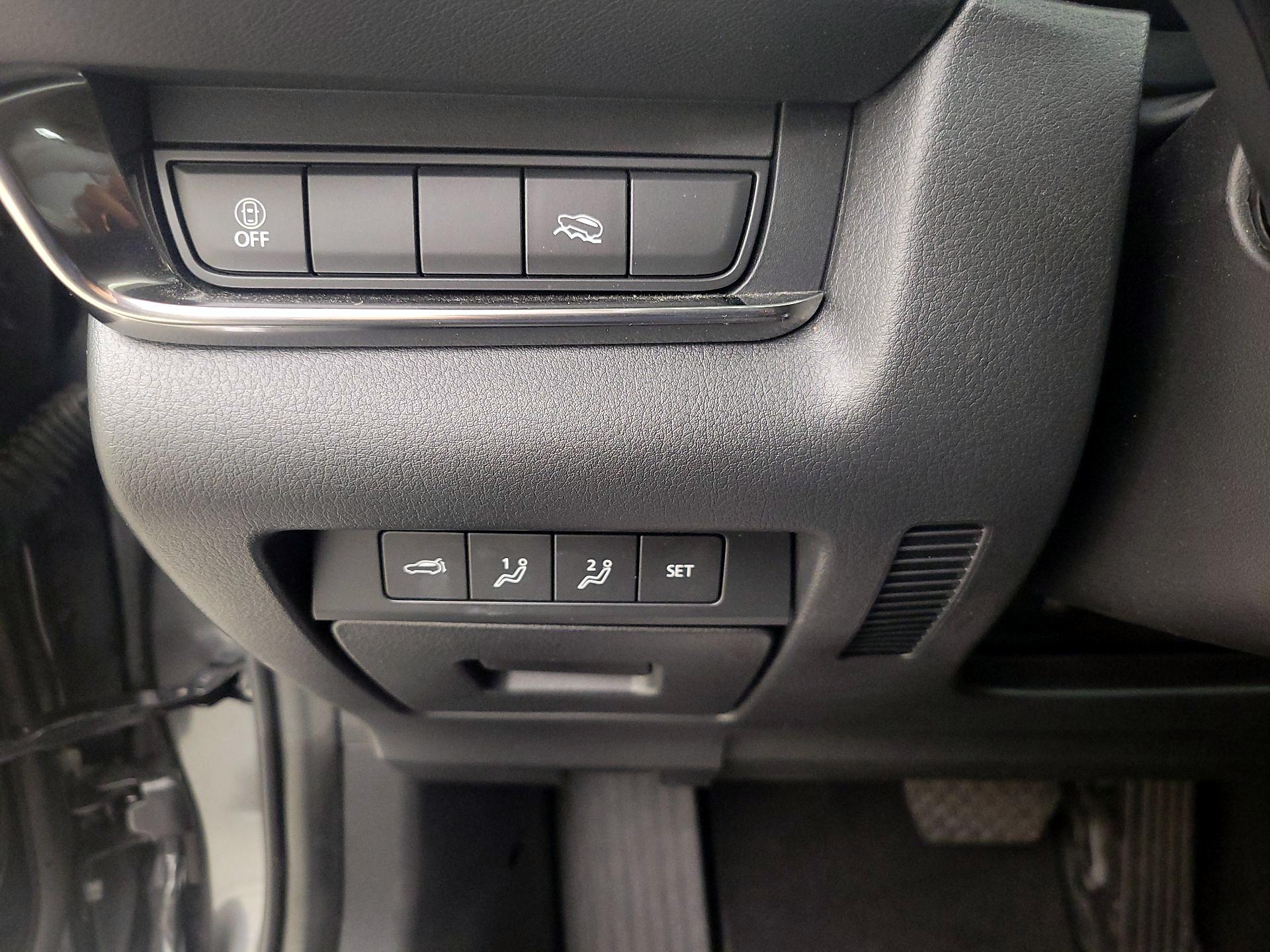 Thumbnail: 2023 Mazda CX-30 - 13