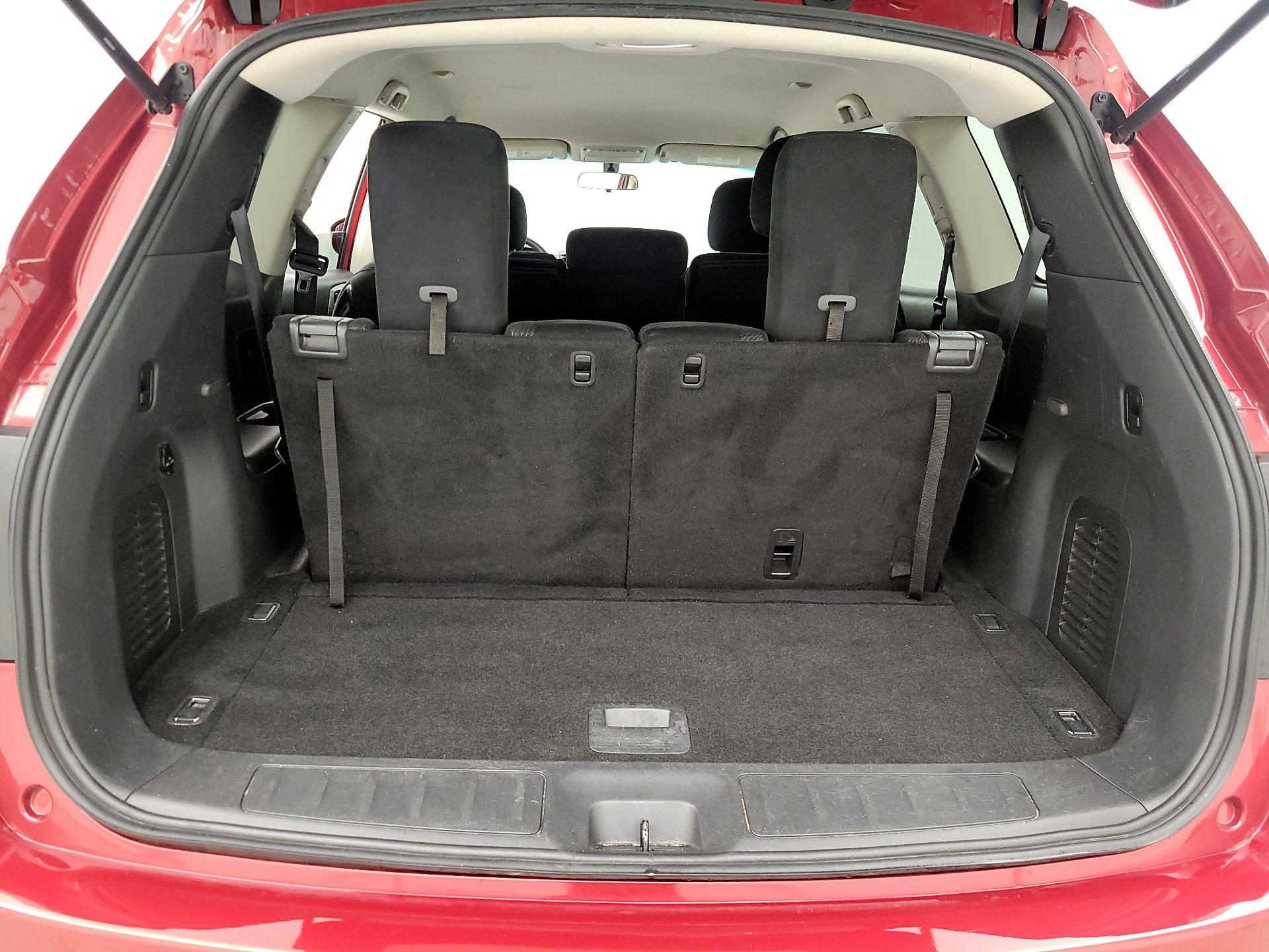 Thumbnail: 2016 Nissan Pathfinder - 18
