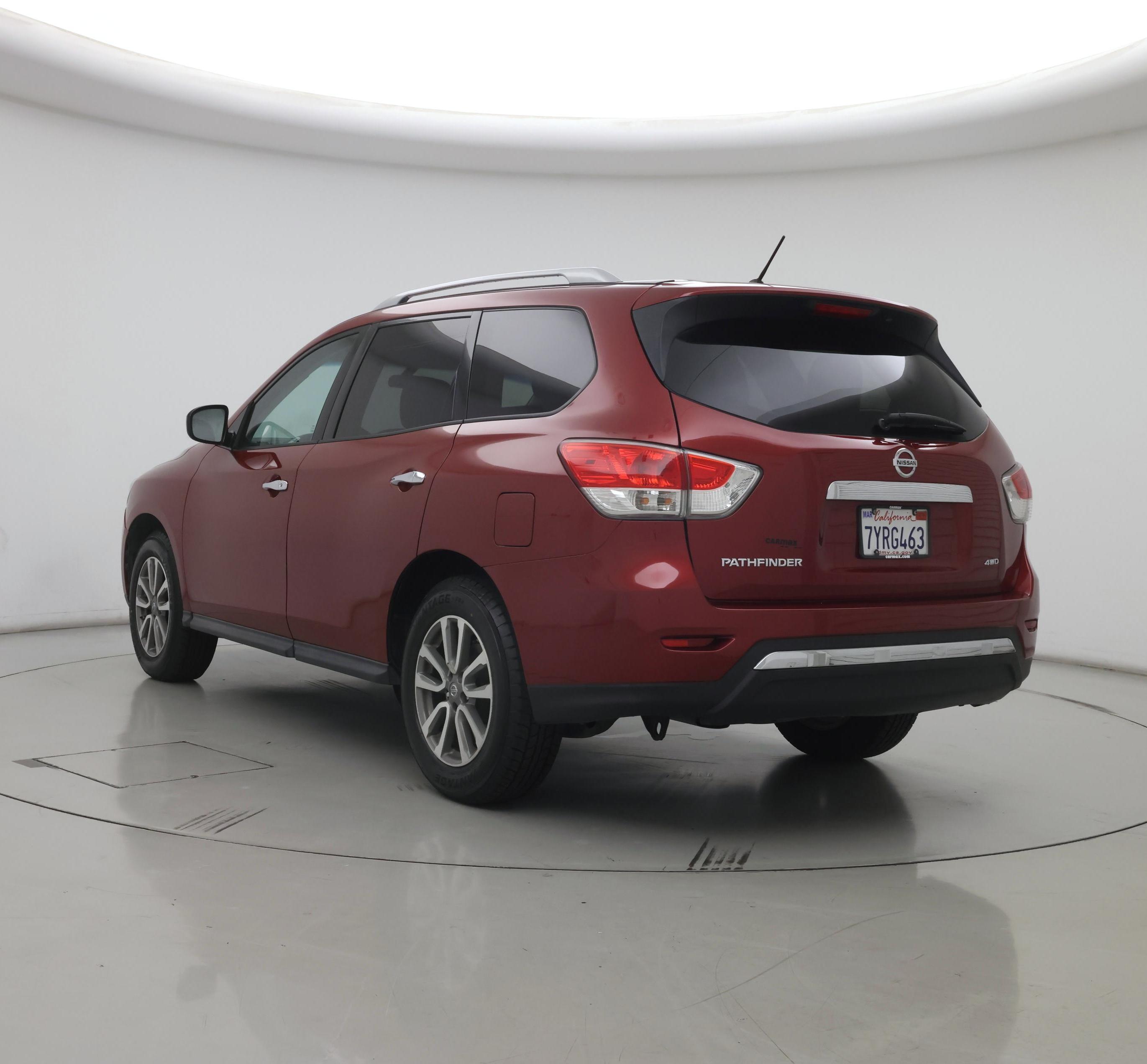 Thumbnail: 2016 Nissan Pathfinder - 2
