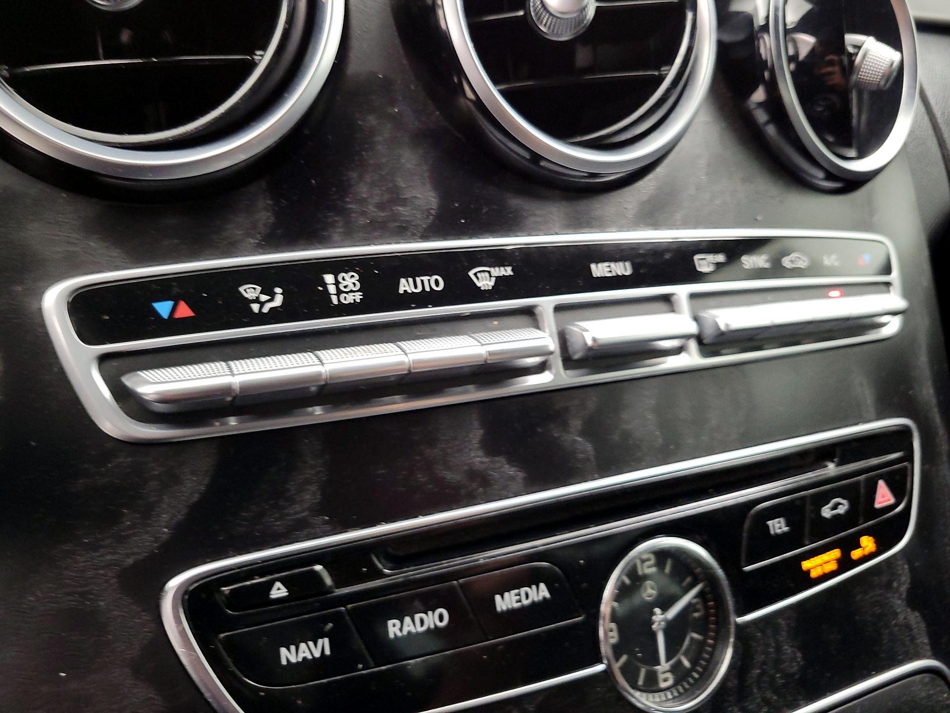 Thumbnail: 2018 Mercedes-Benz C-Class - 16
