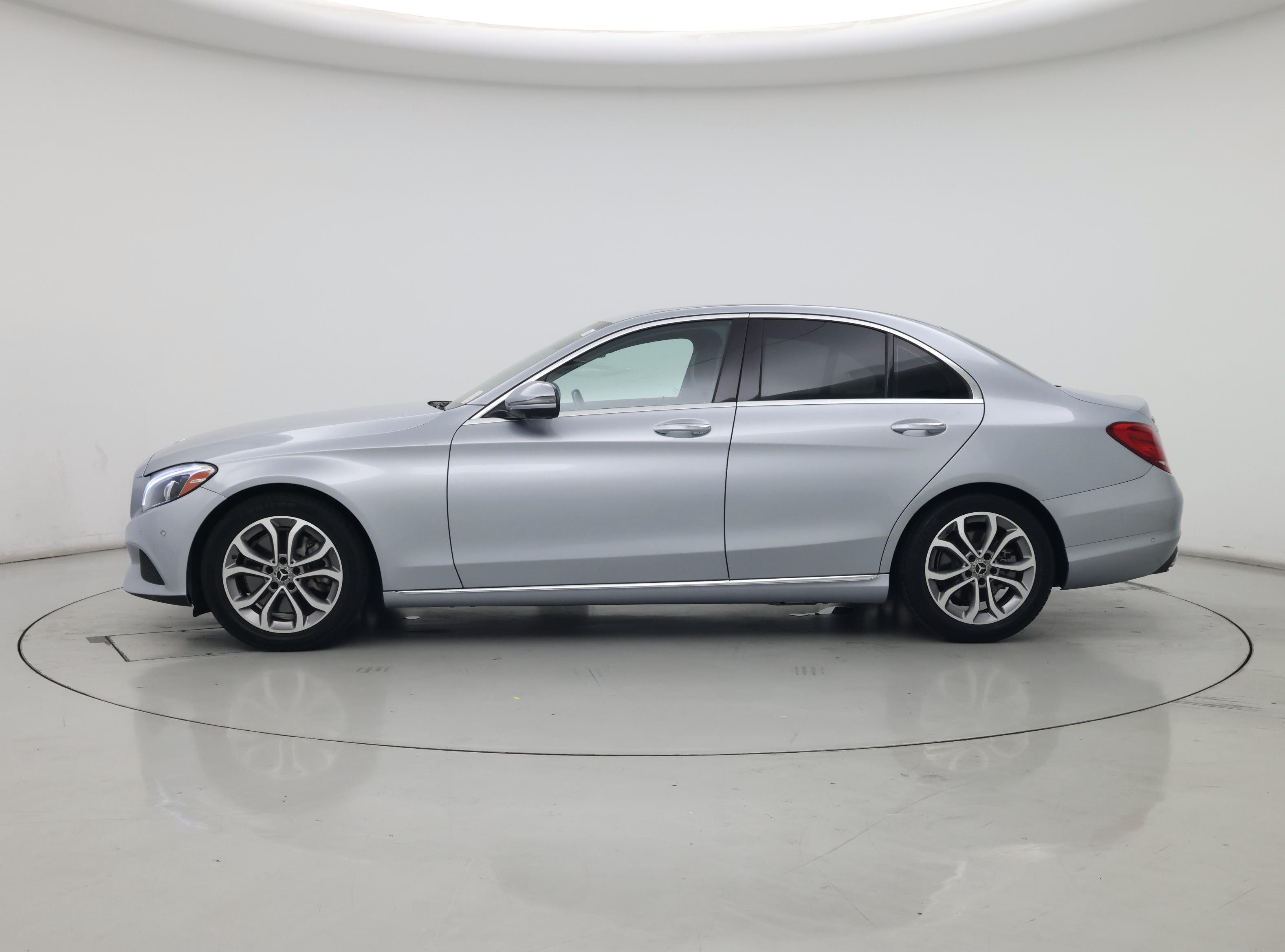 Thumbnail: 2018 Mercedes-Benz C-Class - 3