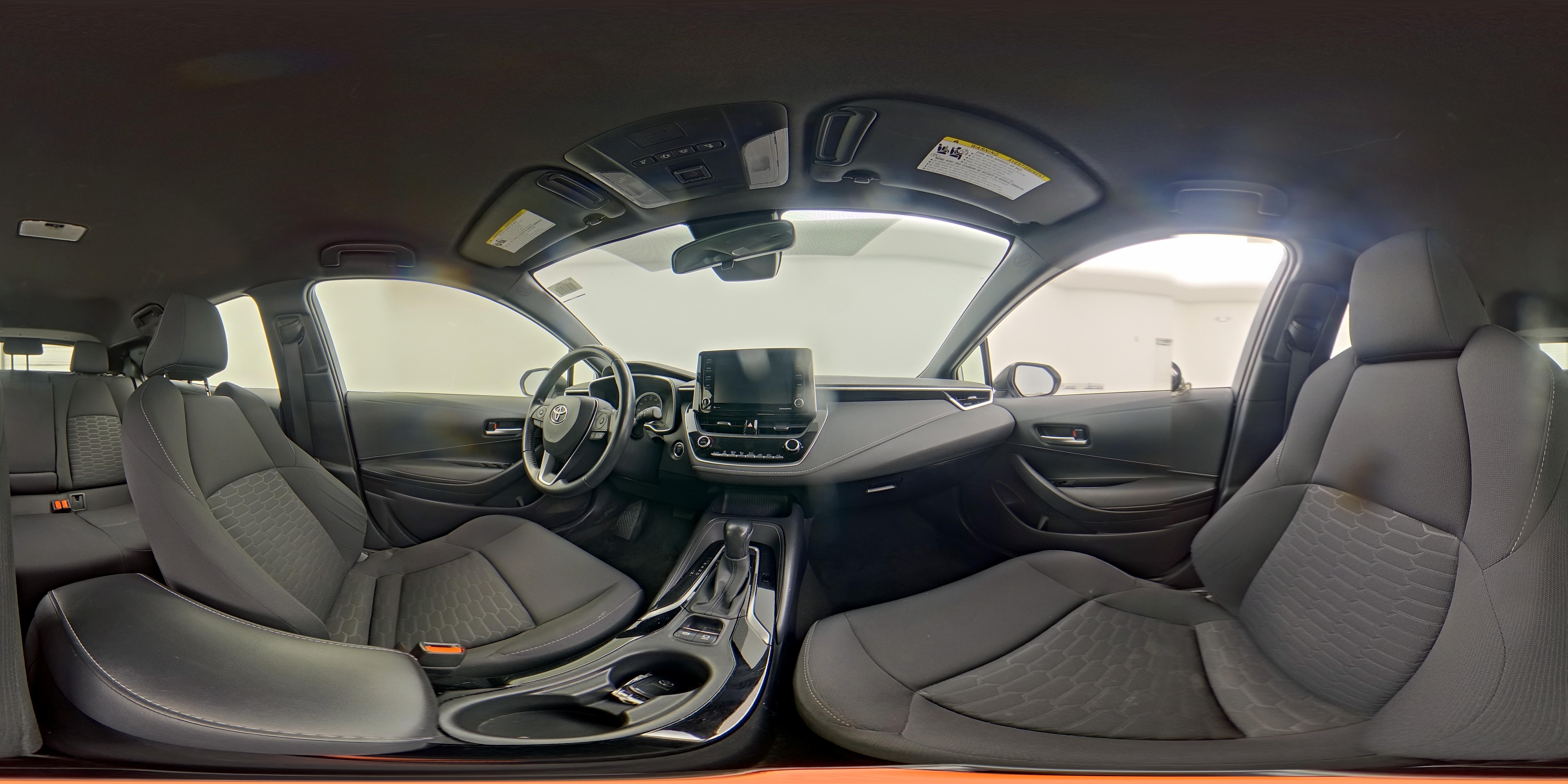 2022 Toyota Corolla Hatchback SE - Photo 24