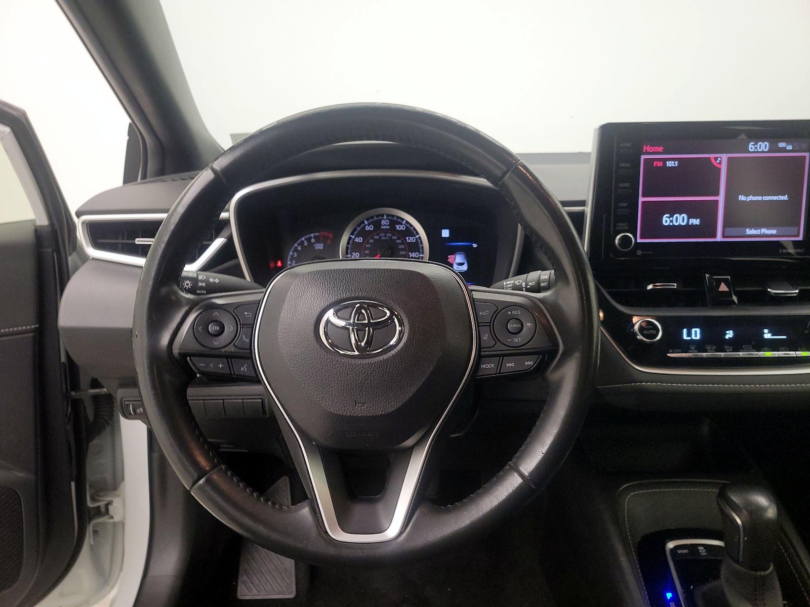 2022 Toyota Corolla Hatchback SE - Photo 11