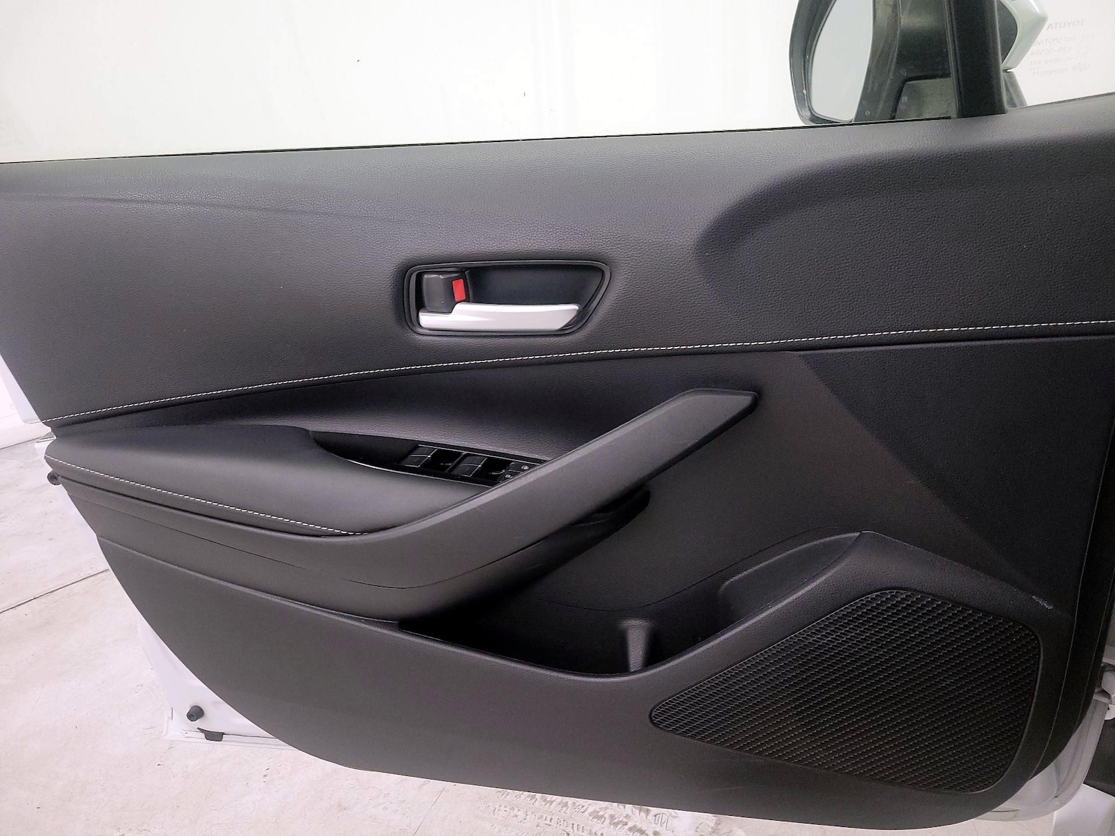 2022 Toyota Corolla Hatchback SE - Photo 13
