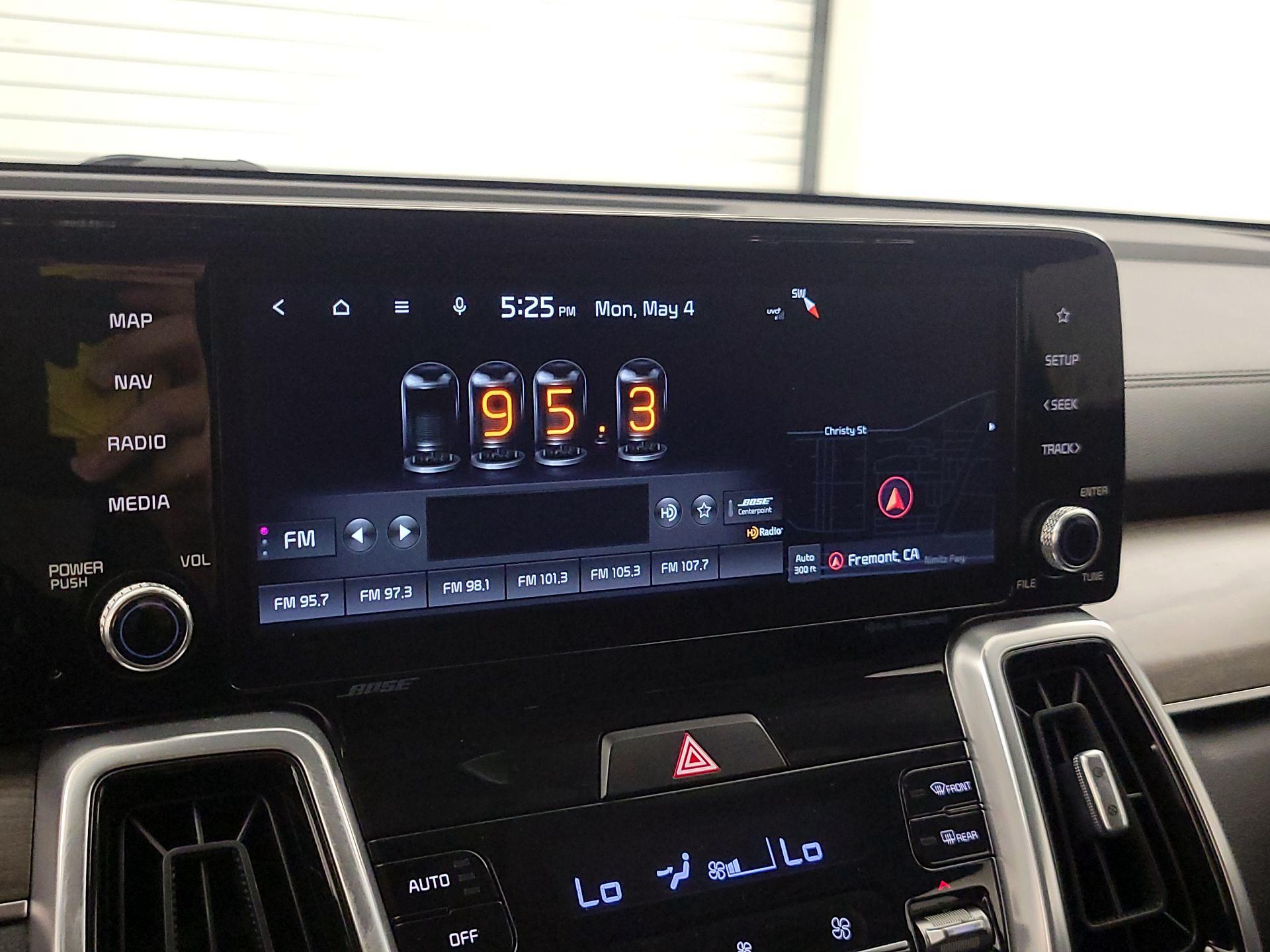 Thumbnail: 2022 Kia Sorento - 16