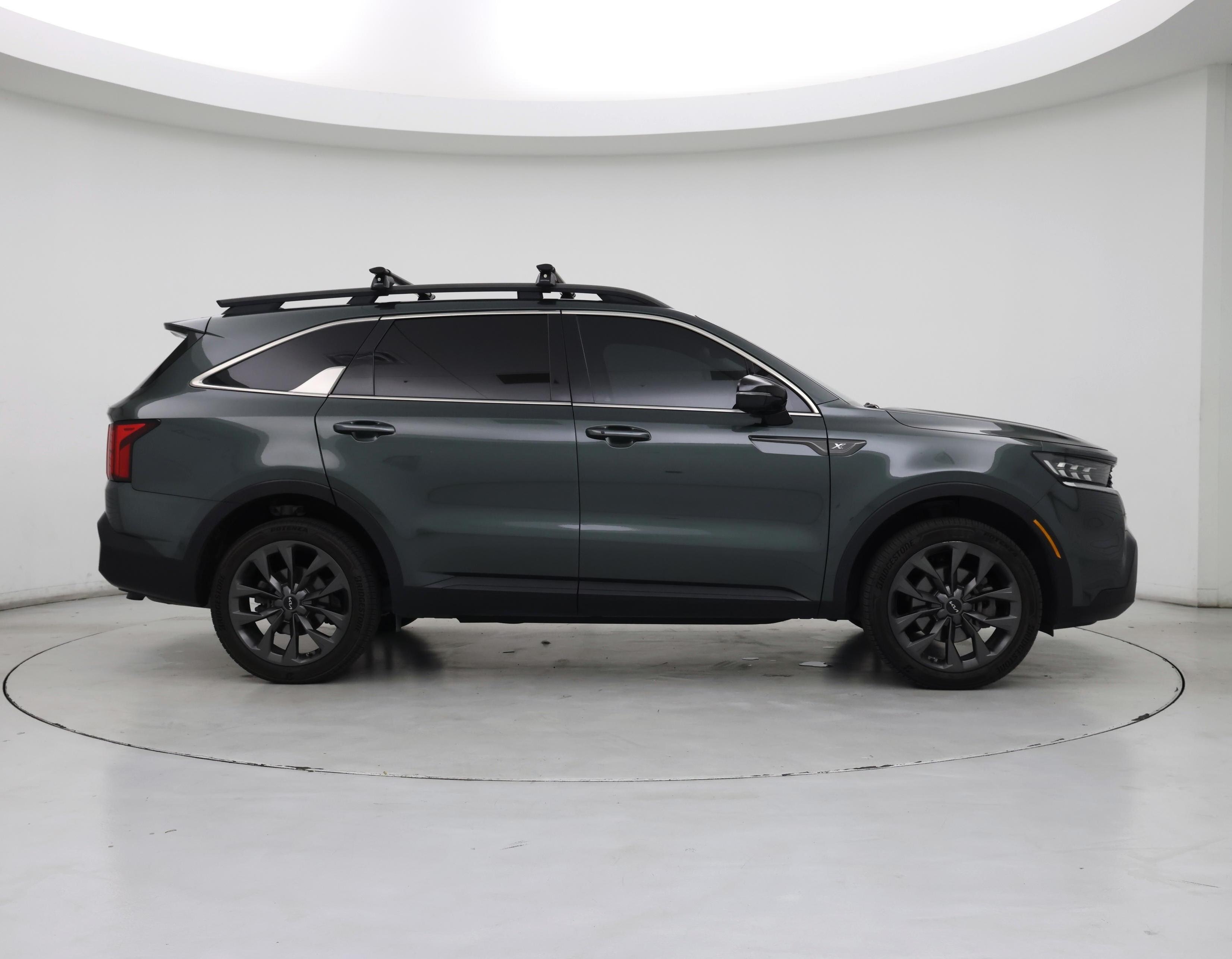 Thumbnail: 2022 Kia Sorento - 7