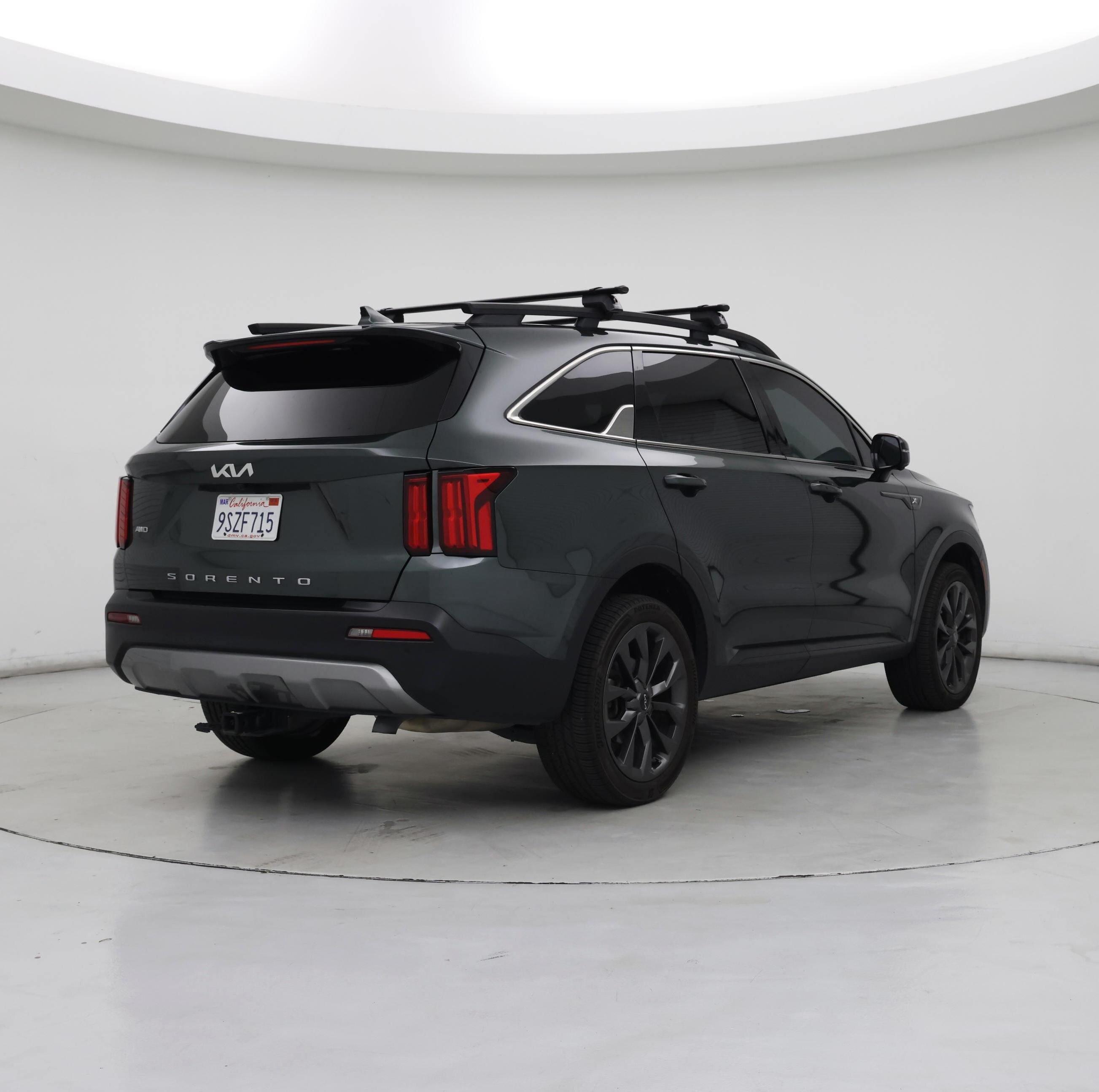 Thumbnail: 2022 Kia Sorento - 8