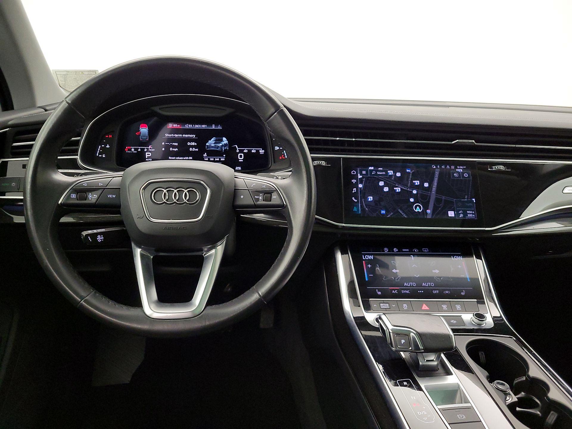 Thumbnail: 2023 Audi Q7 - 10