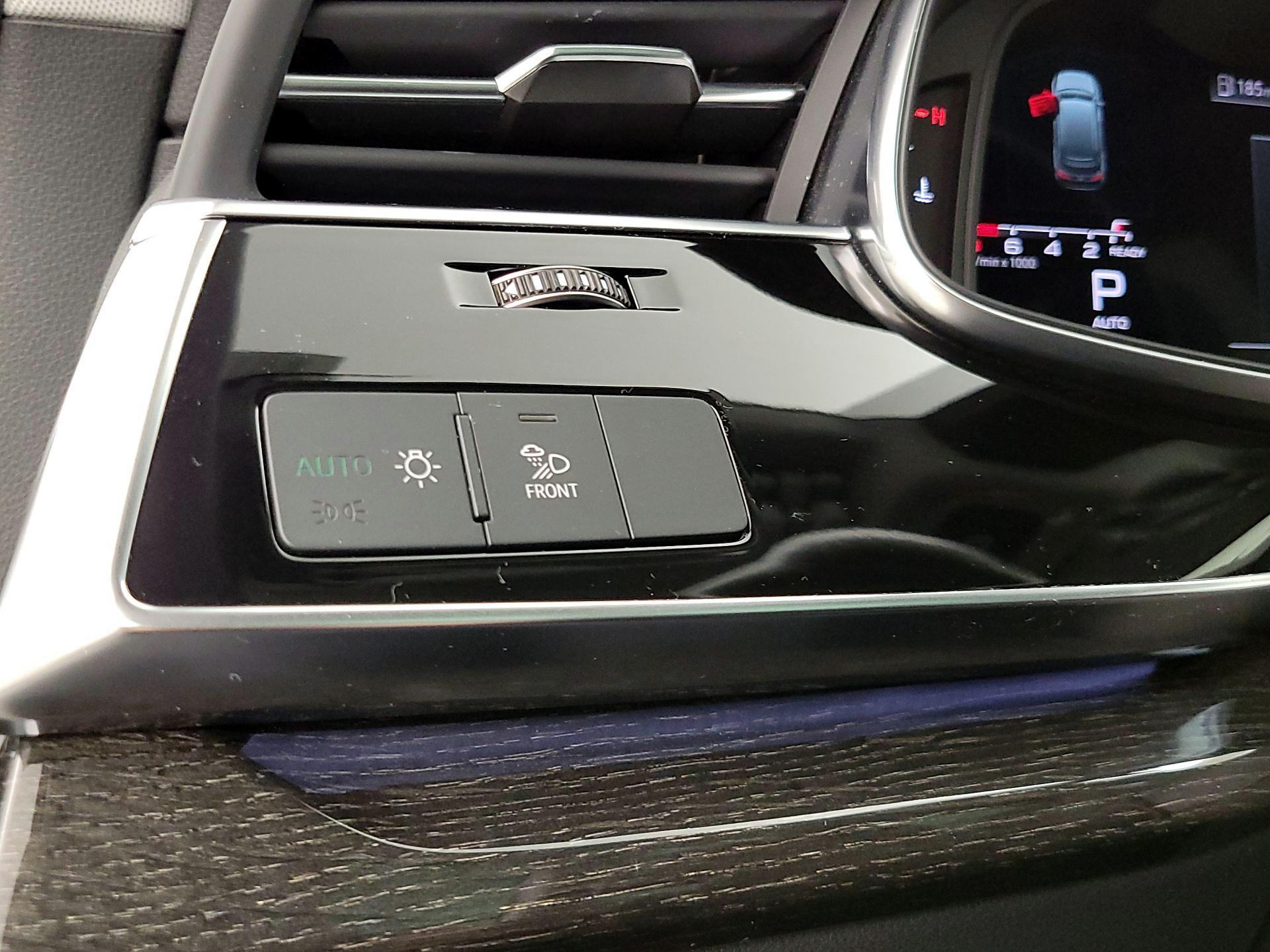 Thumbnail: 2023 Audi Q7 - 13