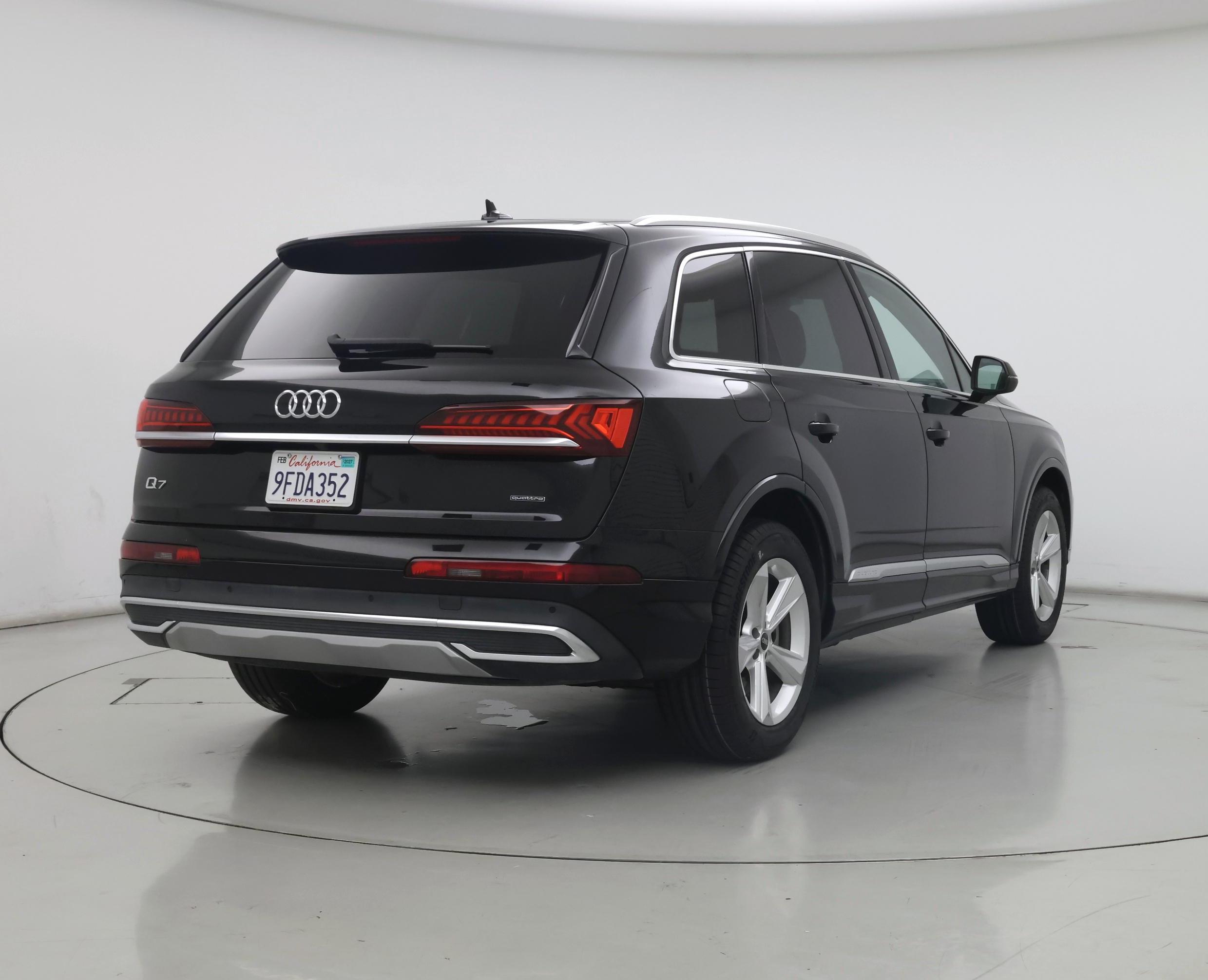 Thumbnail: 2023 Audi Q7 - 8