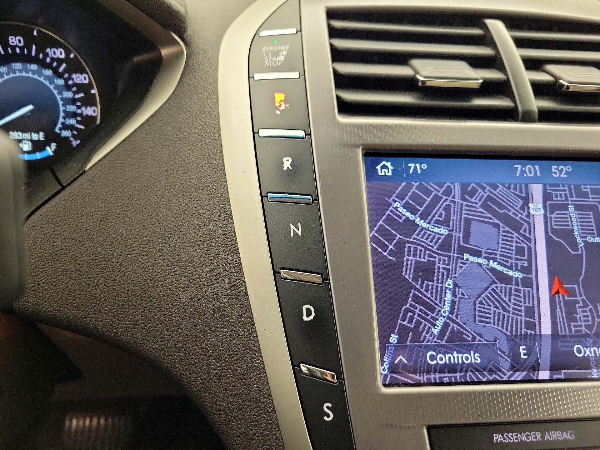 Thumbnail: 2020 Lincoln MKZ - 18