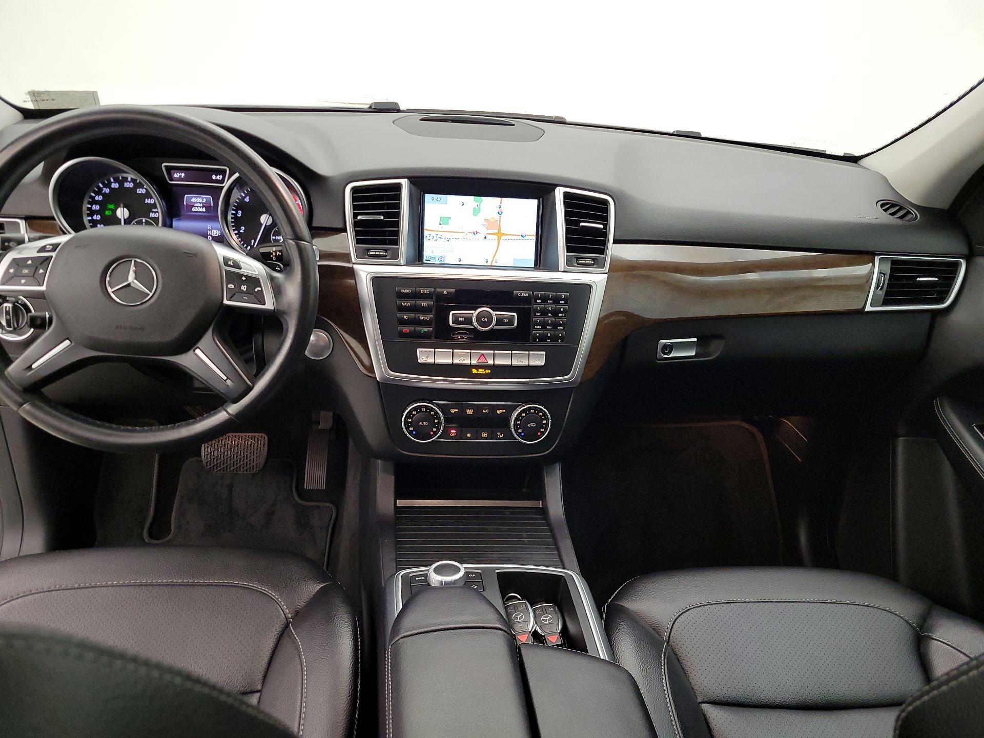 Thumbnail: 2015 Mercedes-Benz M-Class - 9