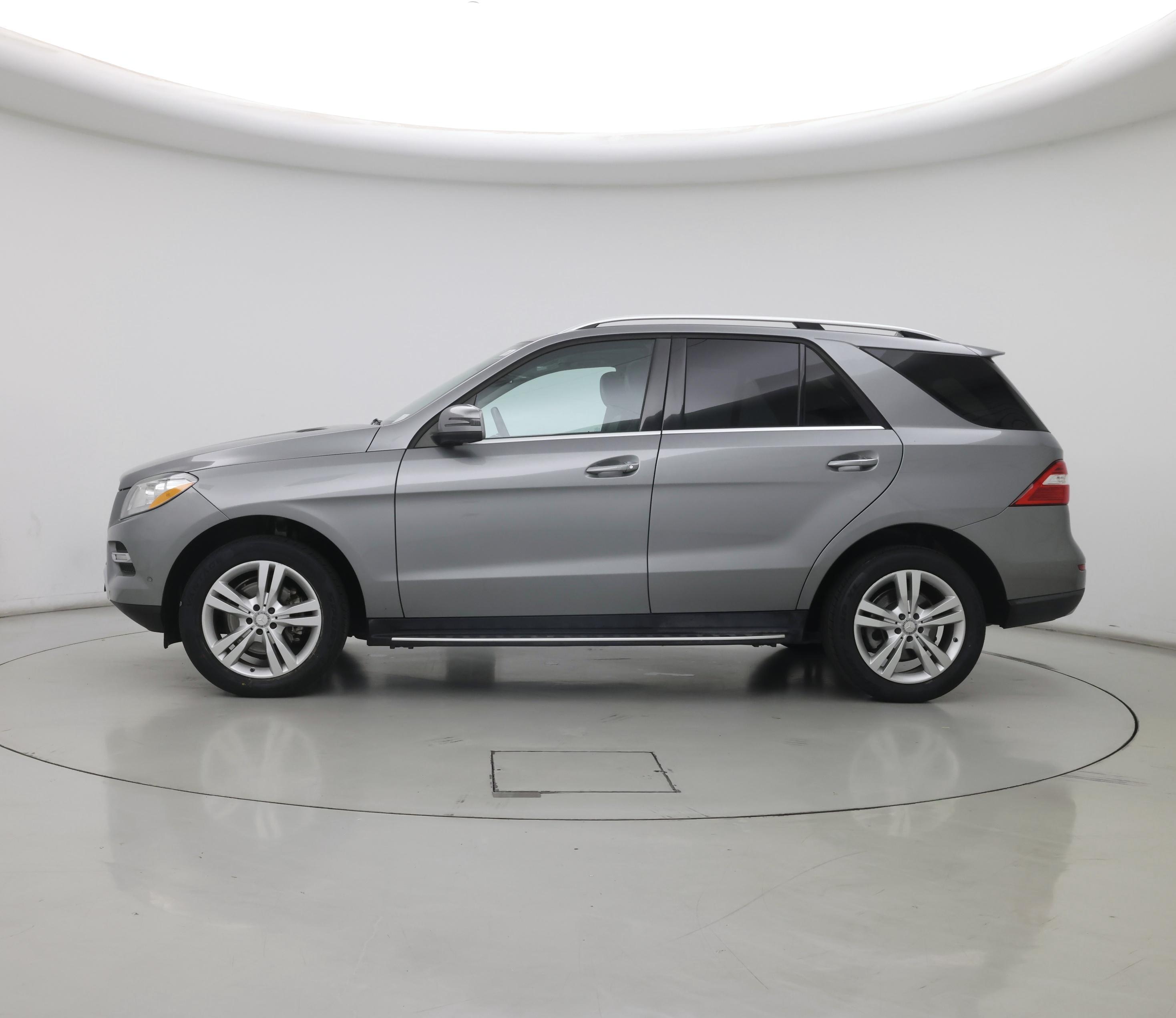 Thumbnail: 2015 Mercedes-Benz M-Class - 3