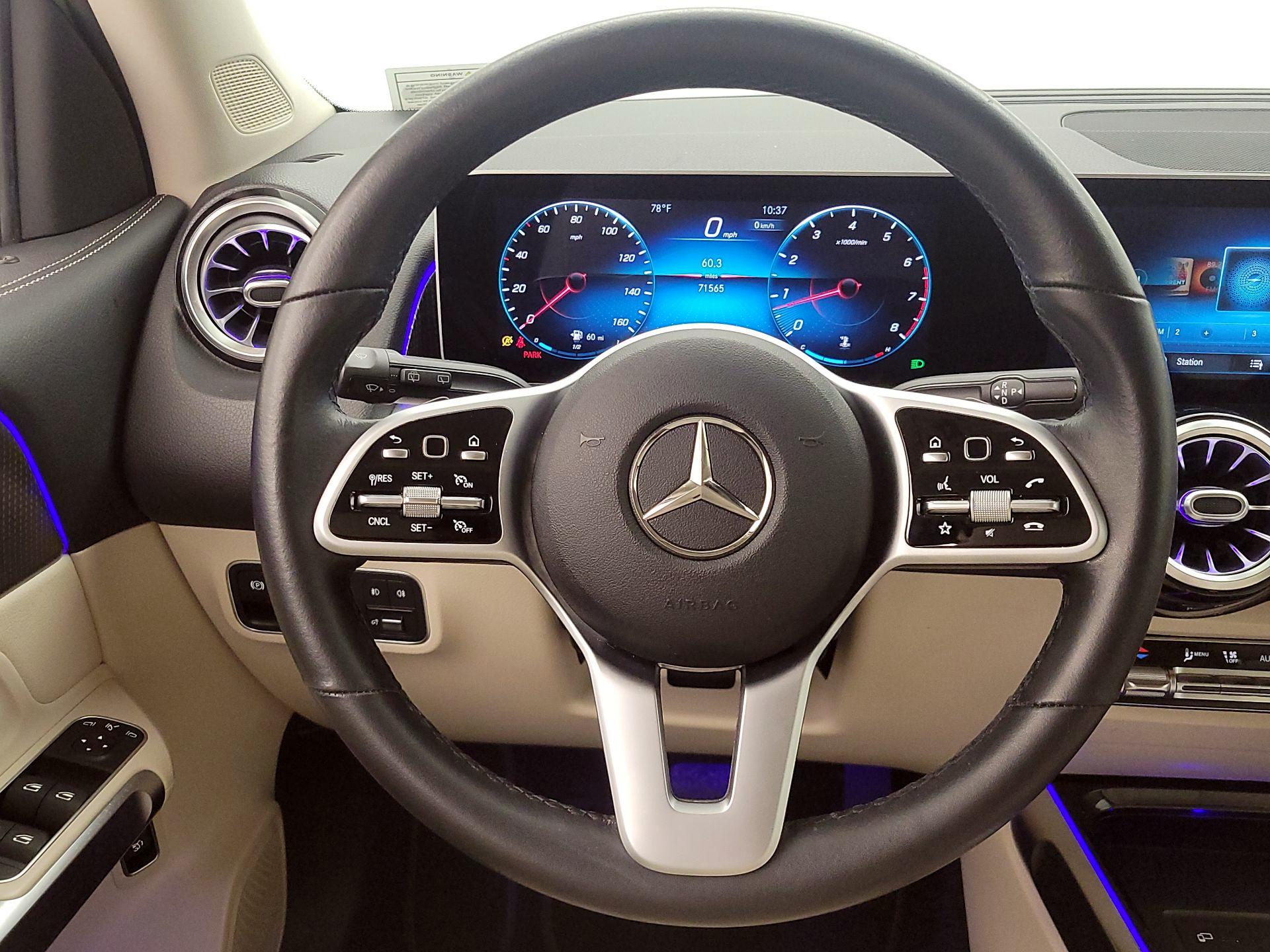 Thumbnail: 2021 Mercedes-Benz GLB - 10