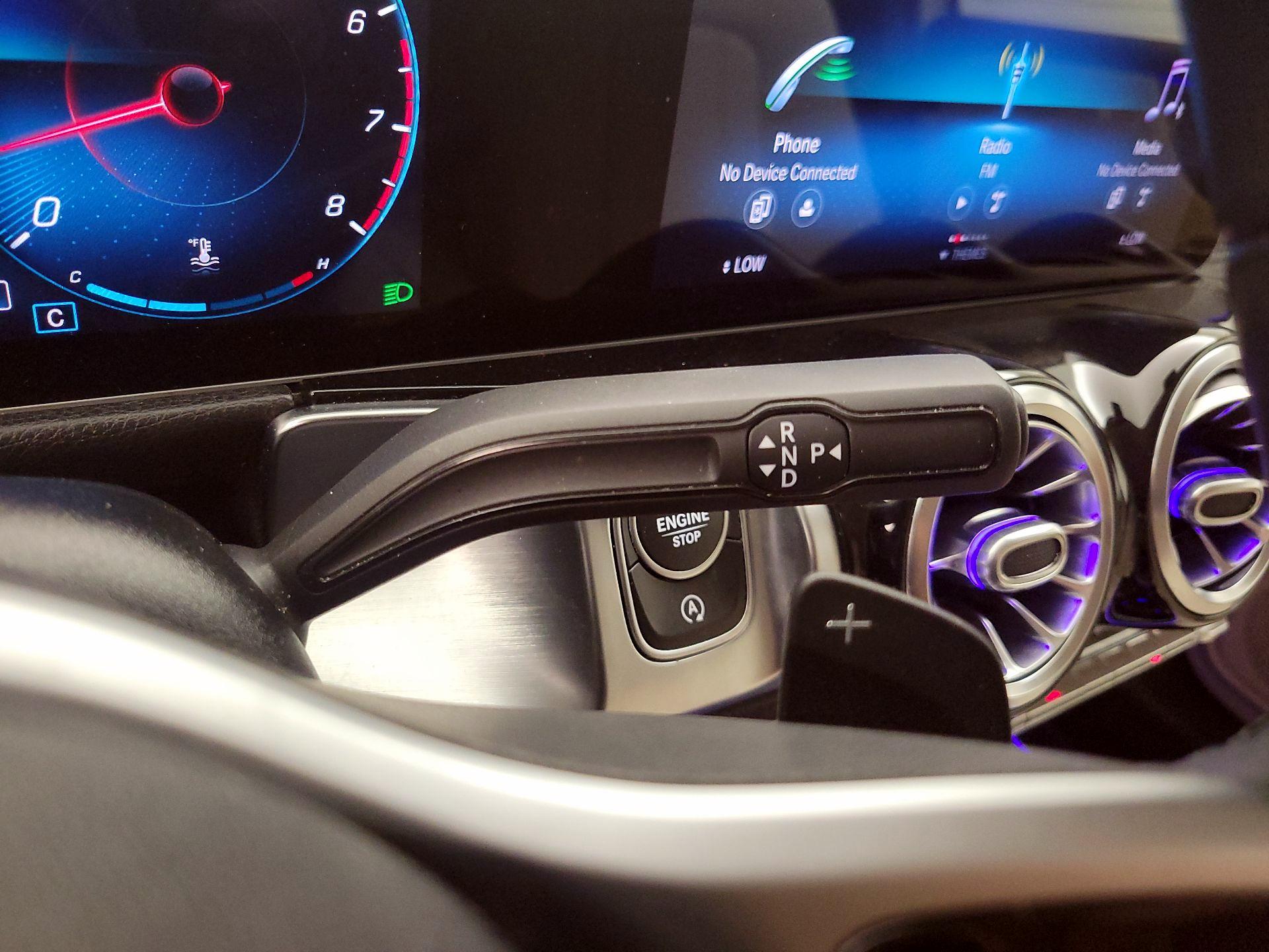 Thumbnail: 2021 Mercedes-Benz GLB - 17