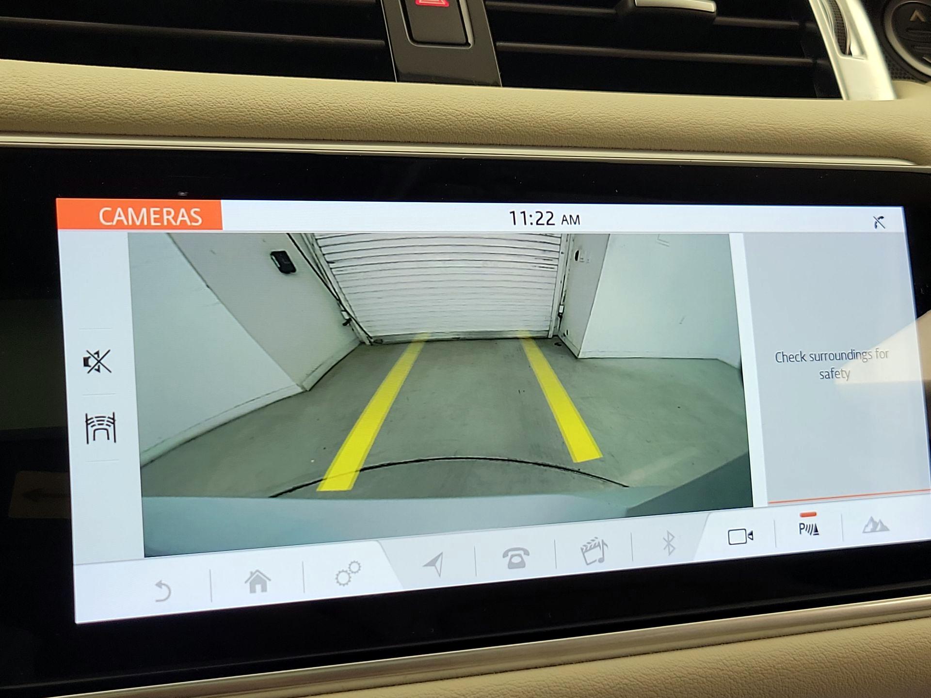 Thumbnail: 2020 Land Rover Range Rover Sport - 15