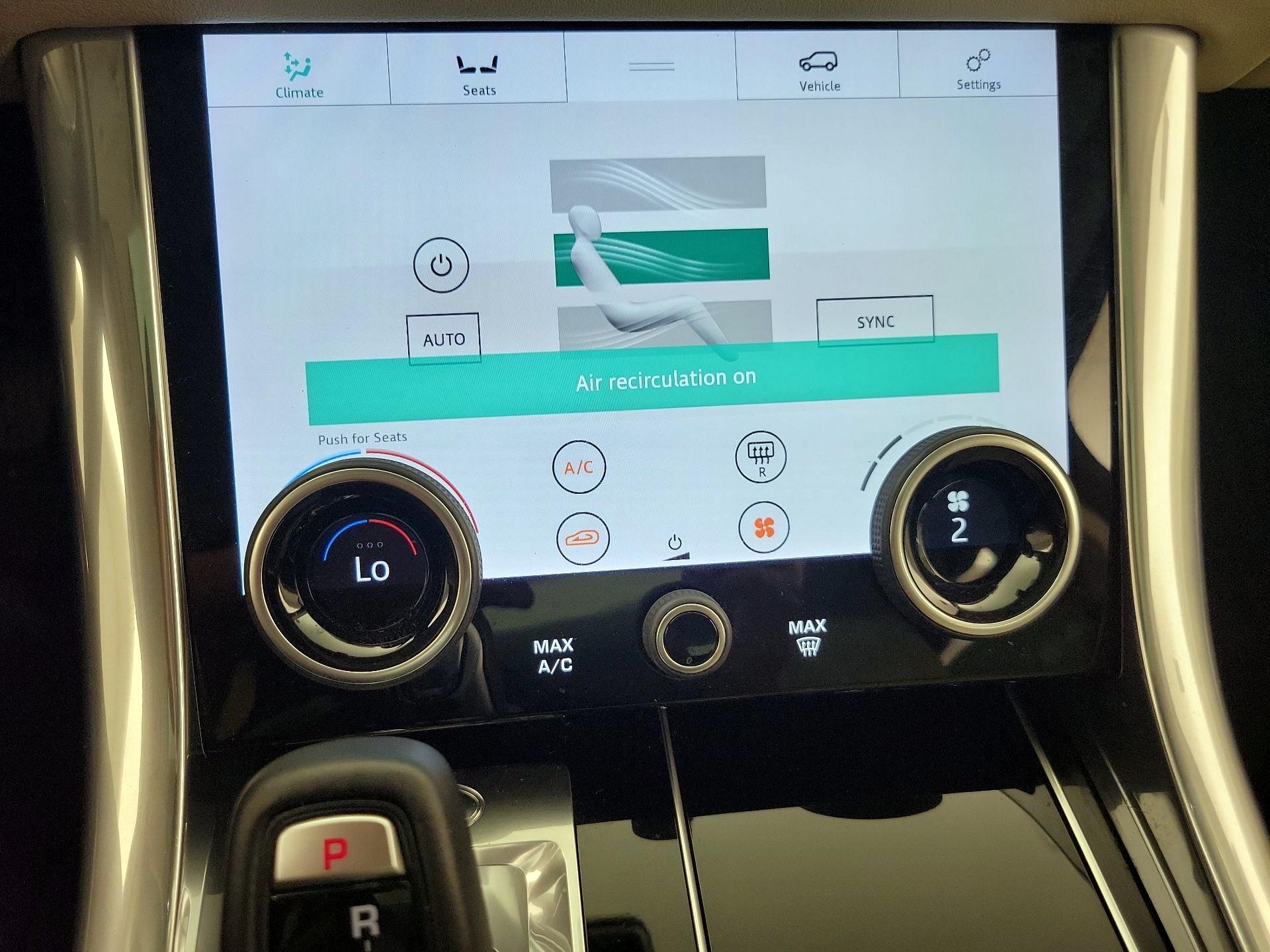 Thumbnail: 2020 Land Rover Range Rover Sport - 17